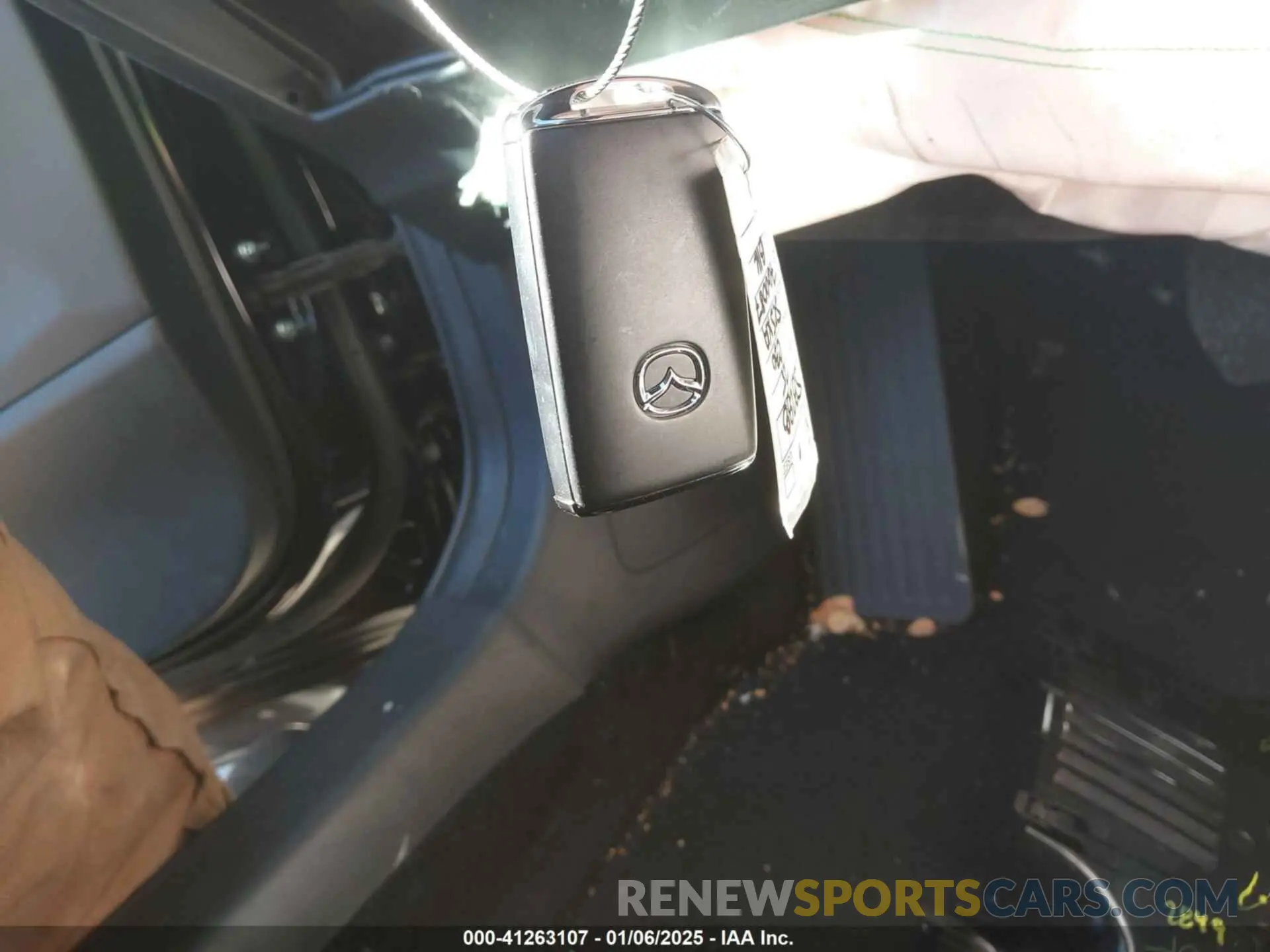 11 Photograph of a damaged car 3MVDMBBM0SM760087 MAZDA CX-30 2025