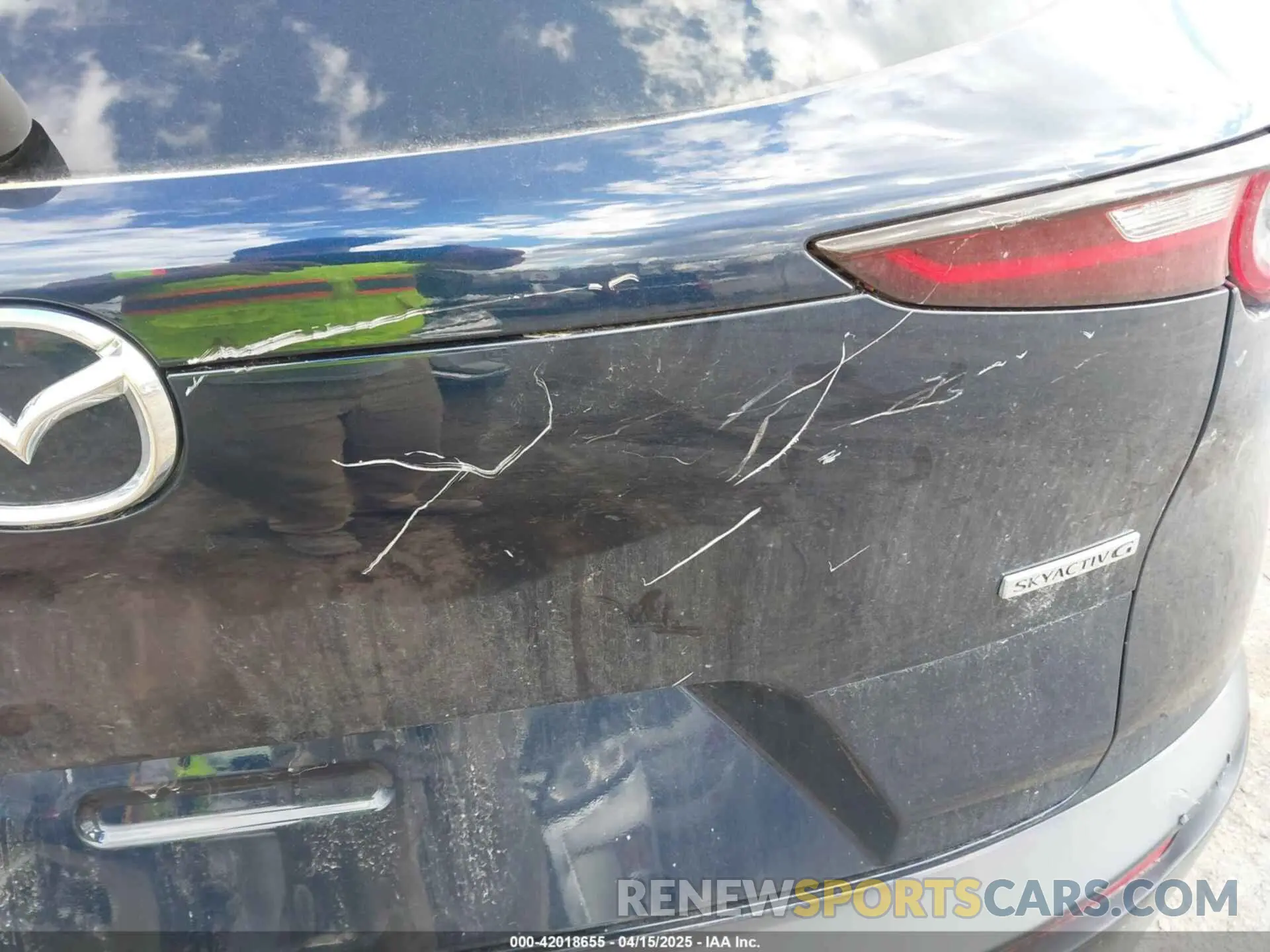 19 Photograph of a damaged car 3MVDMBBM0SM794529 MAZDA CX-30 2025