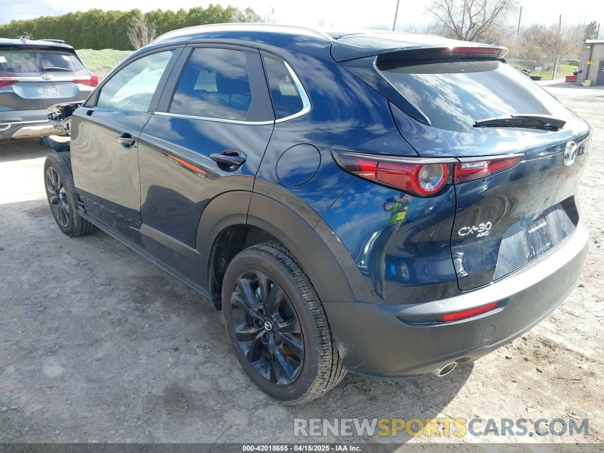 3 Photograph of a damaged car 3MVDMBBM0SM794529 MAZDA CX-30 2025