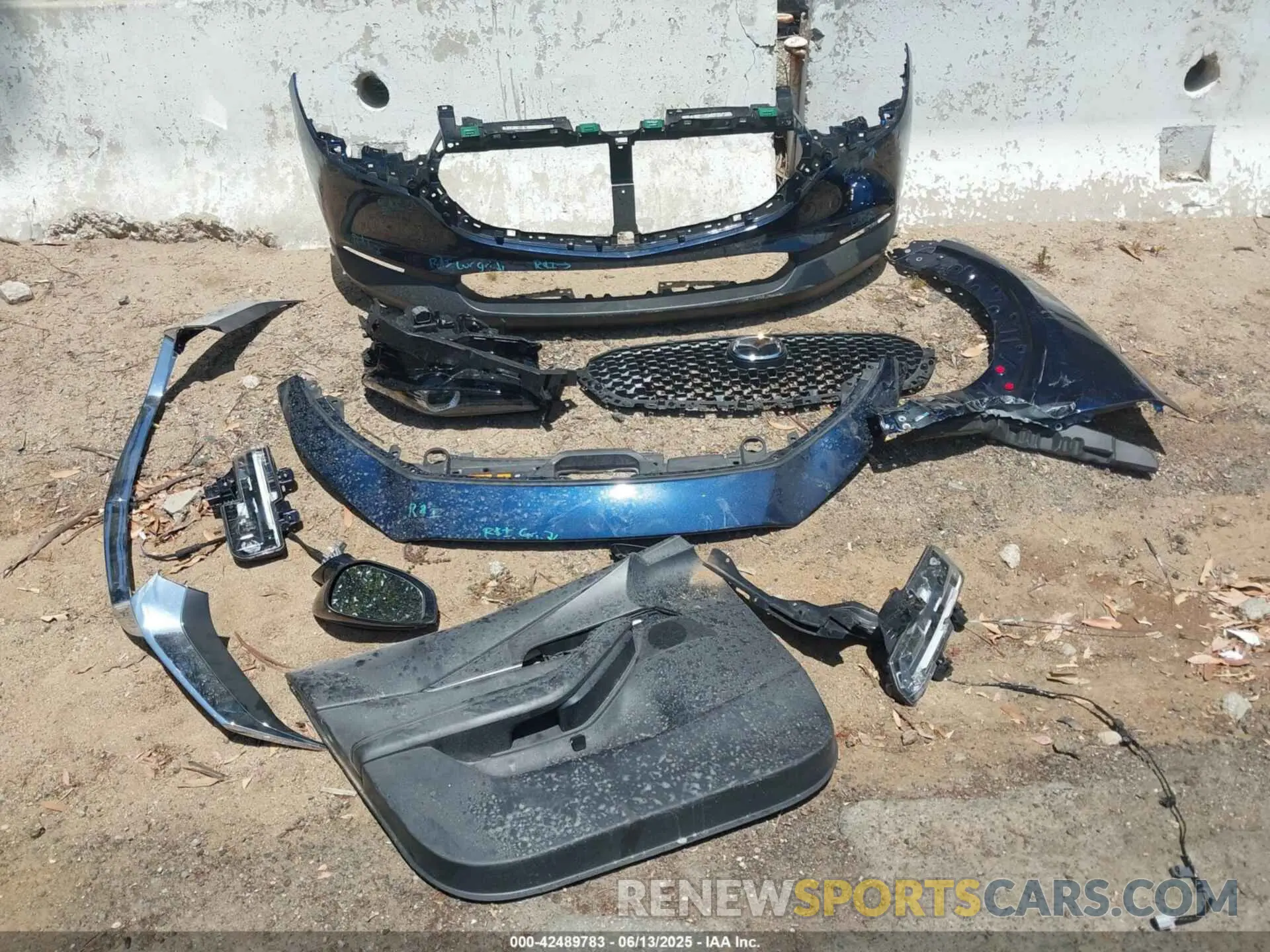 12 Photograph of a damaged car 3MVDMBBM1SM792238 MAZDA CX-30 2025