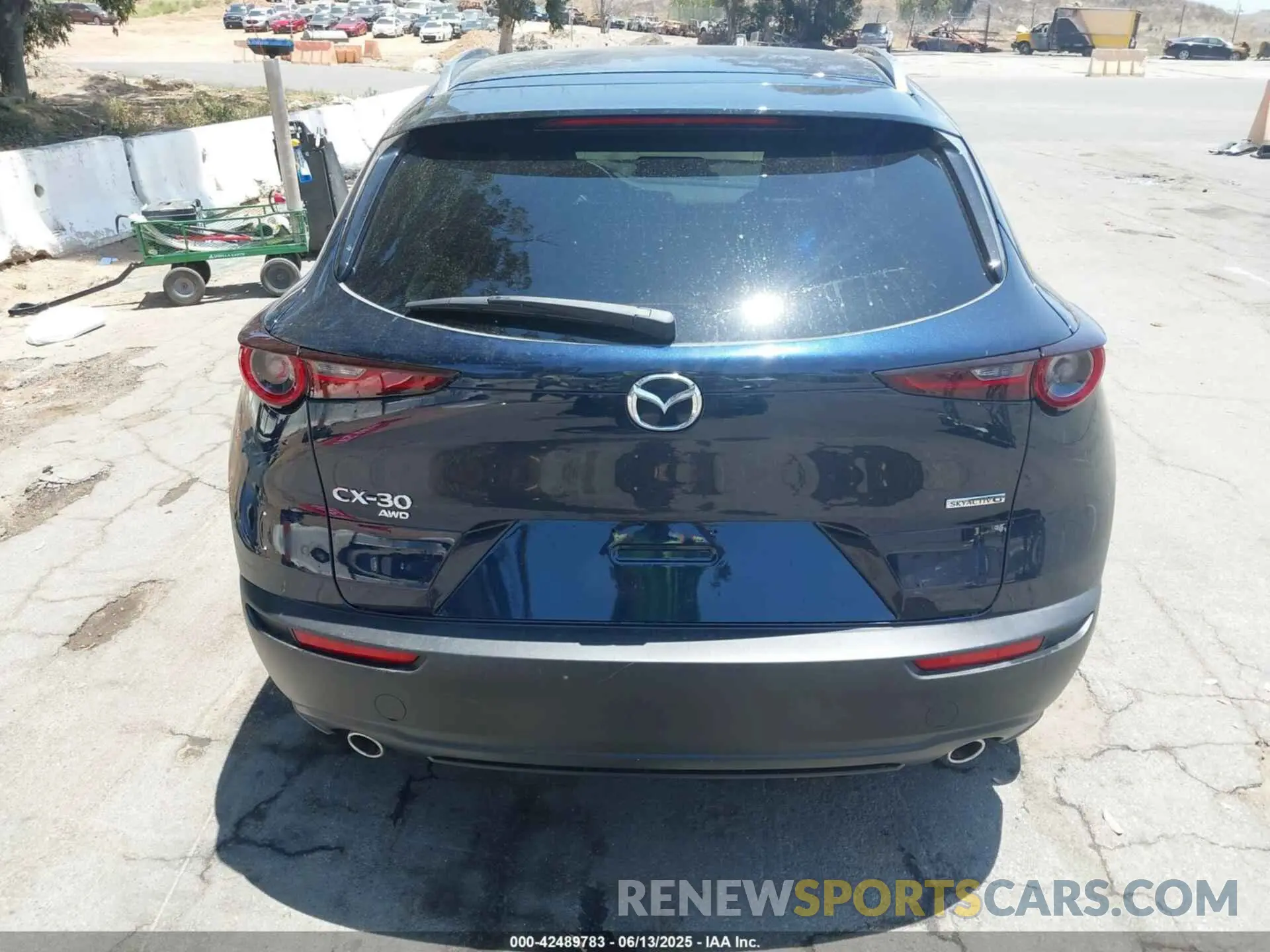 17 Photograph of a damaged car 3MVDMBBM1SM792238 MAZDA CX-30 2025