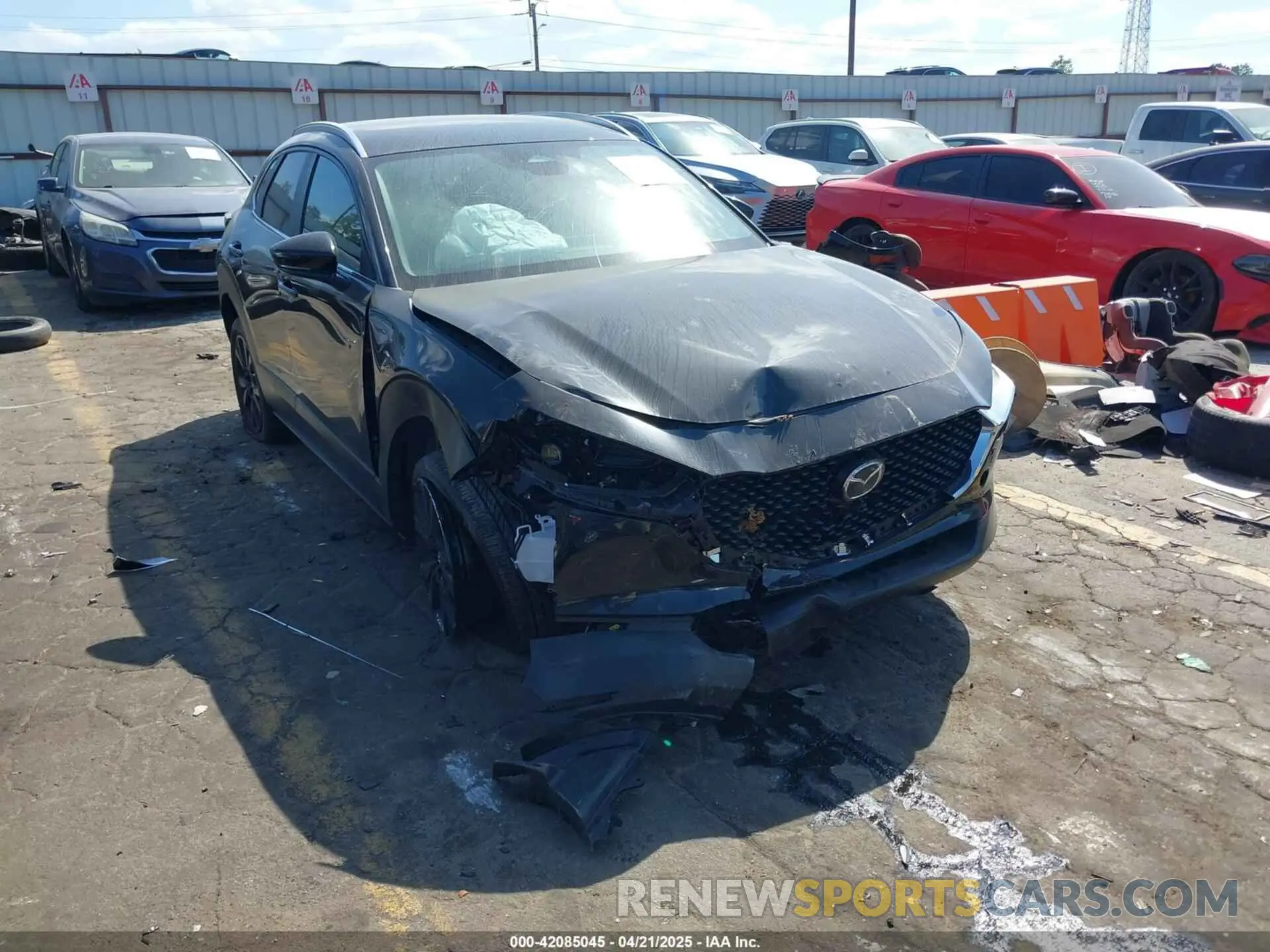 1 Фотография поврежденного автомобиля 3MVDMBBM3SM784464 MAZDA CX-30 2025