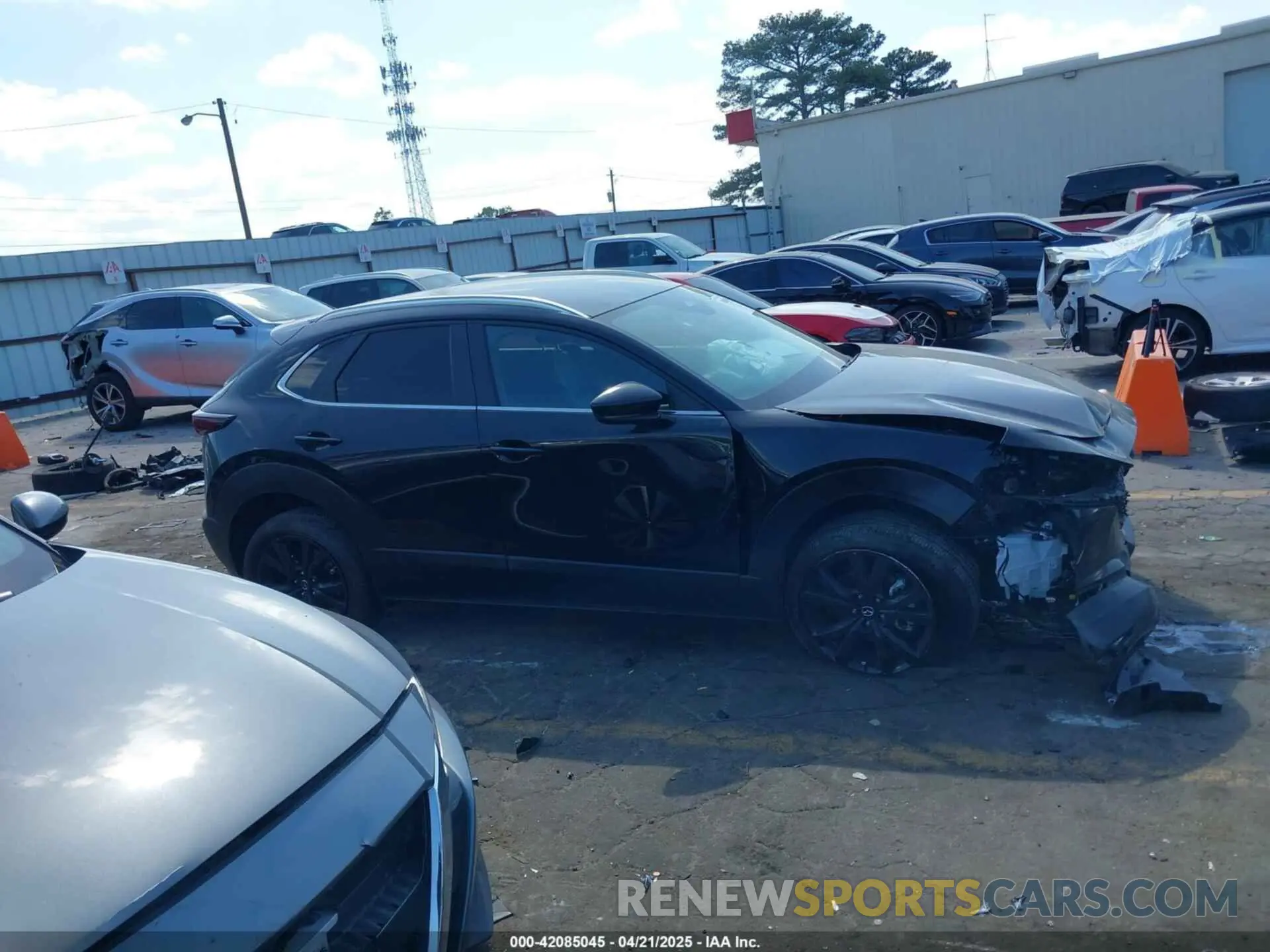 13 Фотография поврежденного автомобиля 3MVDMBBM3SM784464 MAZDA CX-30 2025