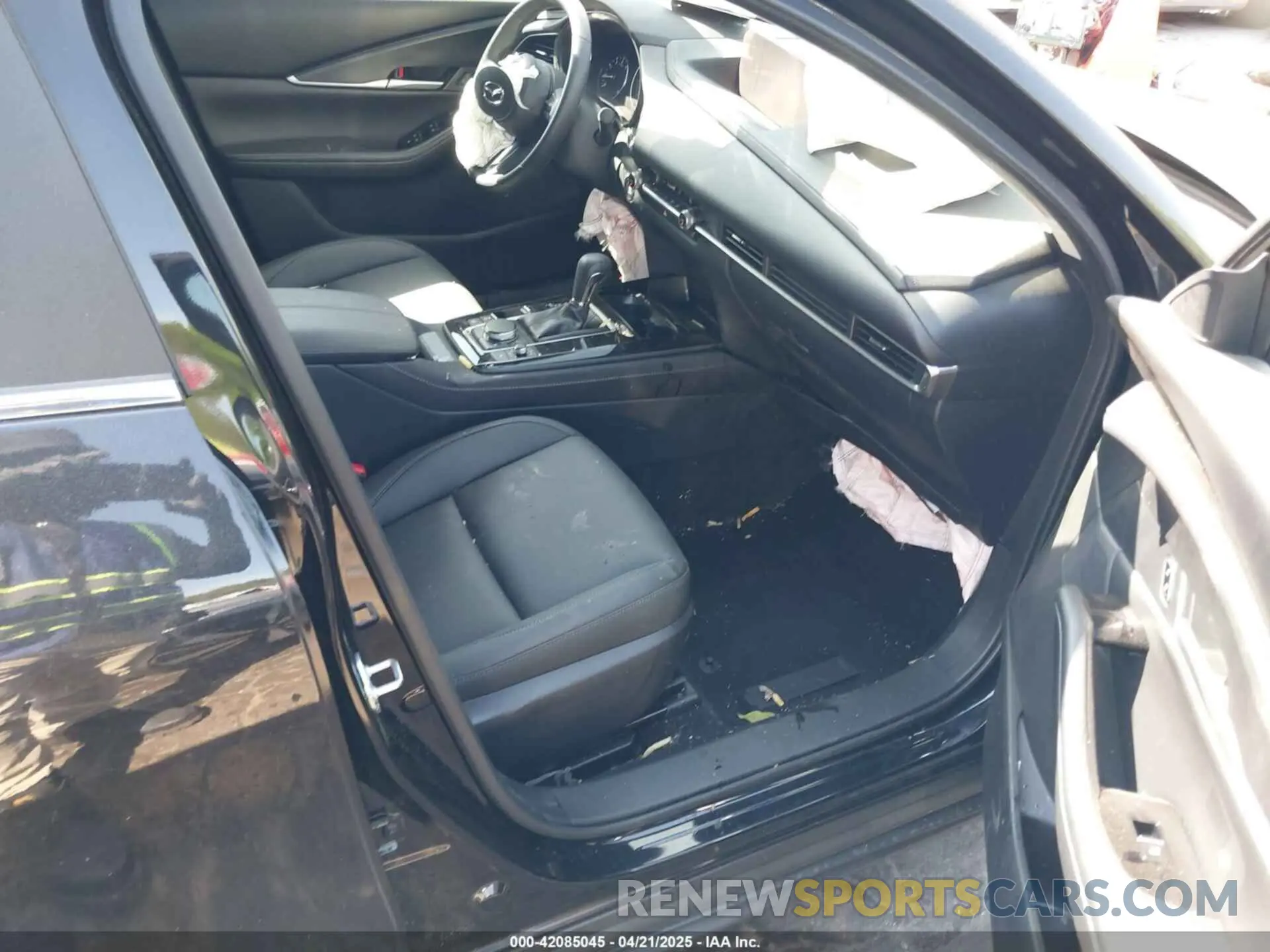 5 Фотография поврежденного автомобиля 3MVDMBBM3SM784464 MAZDA CX-30 2025