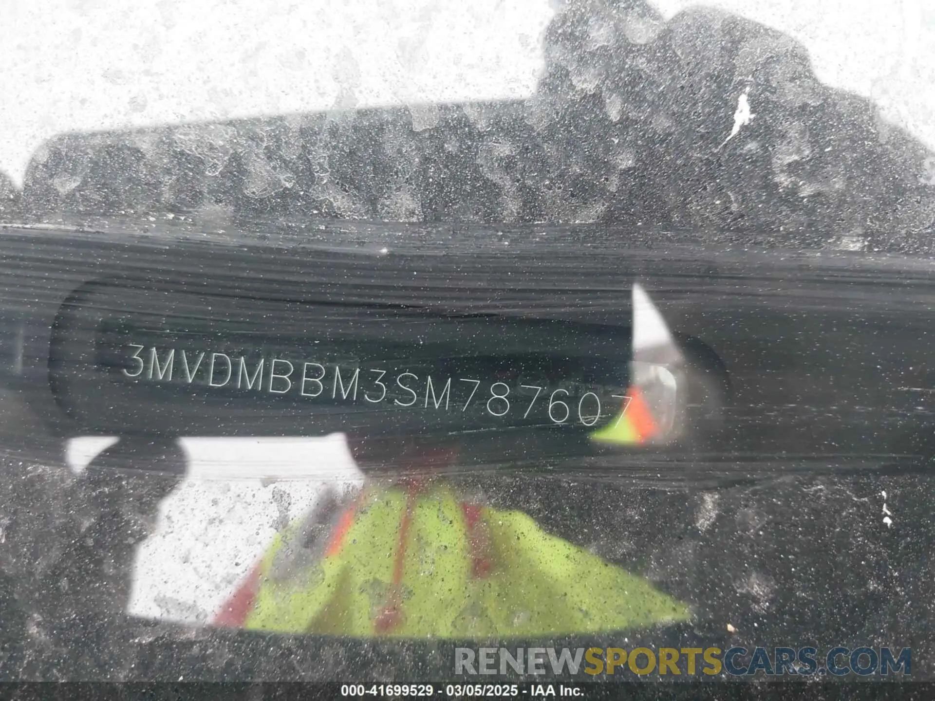 17 Photograph of a damaged car 3MVDMBBM3SM787607 MAZDA CX-30 2025