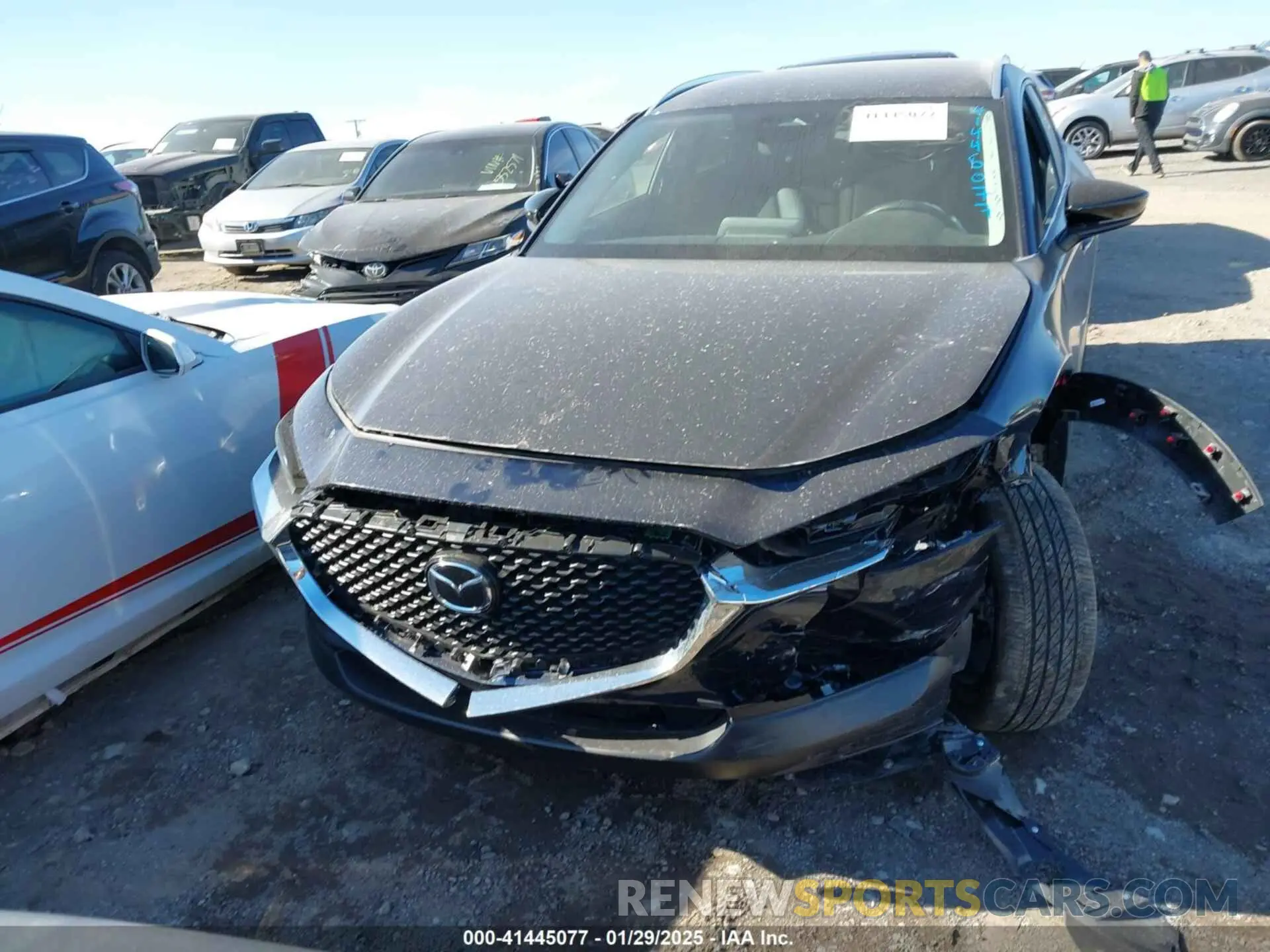 12 Фотография поврежденного автомобиля 3MVDMBBM5SM760652 MAZDA CX-30 2025