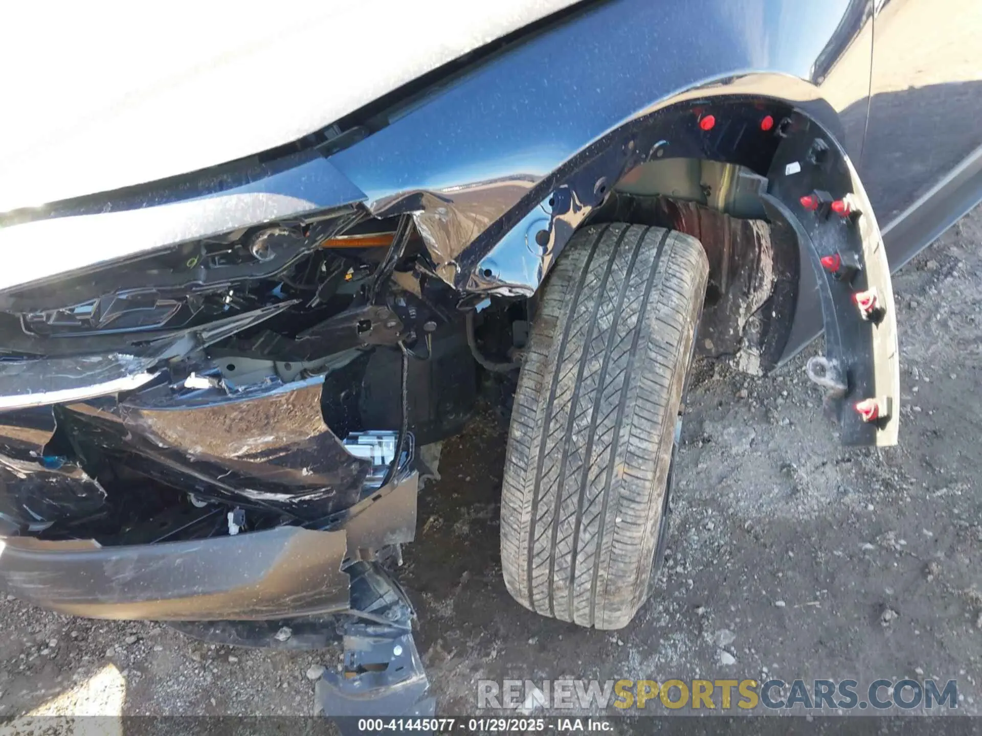 6 Фотография поврежденного автомобиля 3MVDMBBM5SM760652 MAZDA CX-30 2025