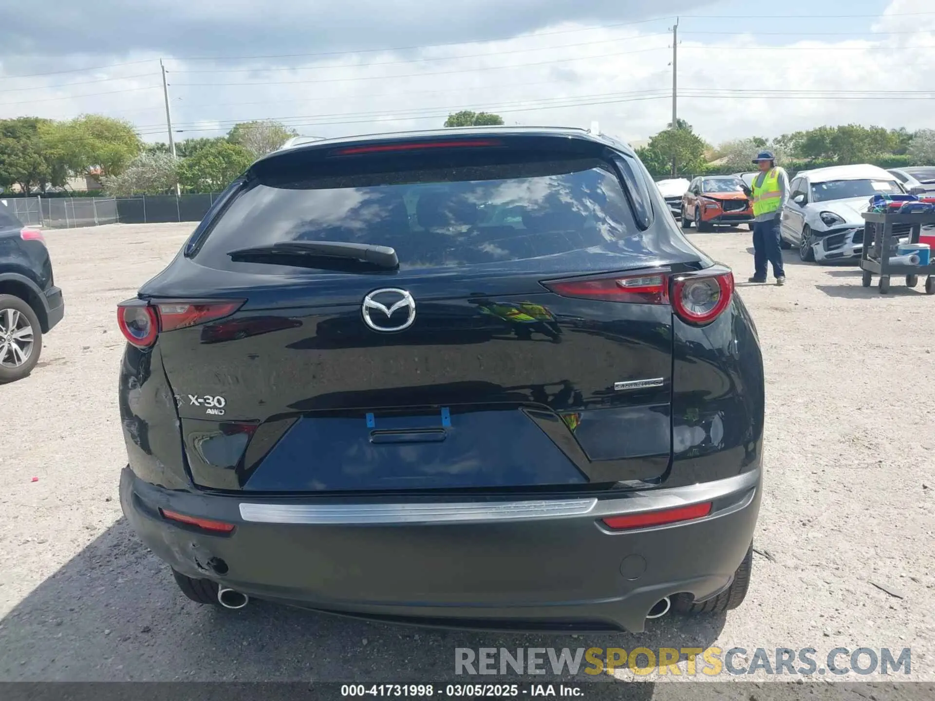 16 Photograph of a damaged car 3MVDMBBMXSM783828 MAZDA CX-30 2025
