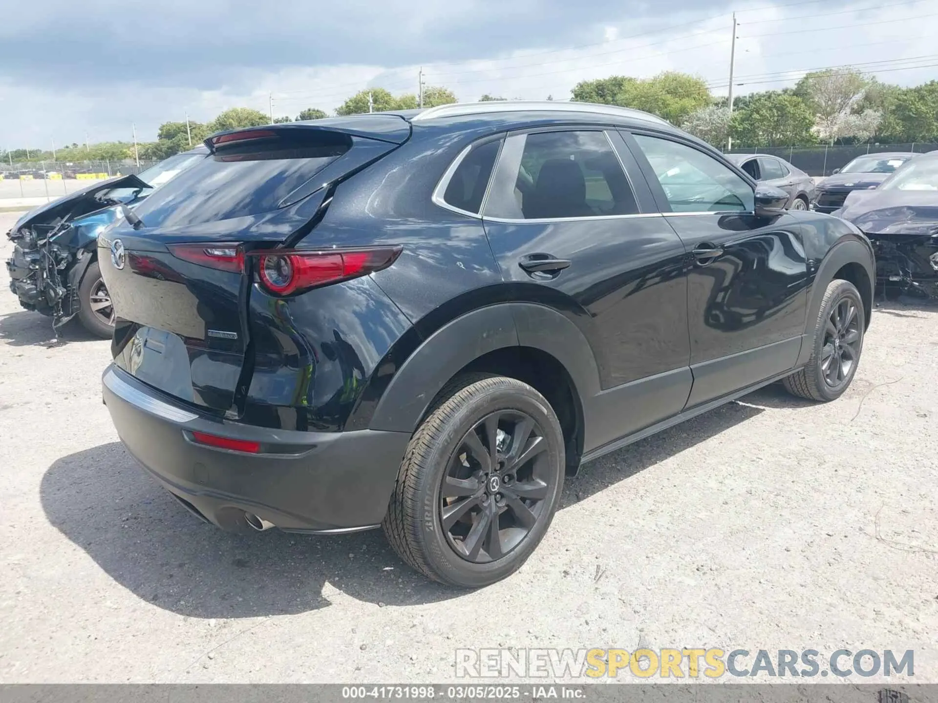 4 Photograph of a damaged car 3MVDMBBMXSM783828 MAZDA CX-30 2025