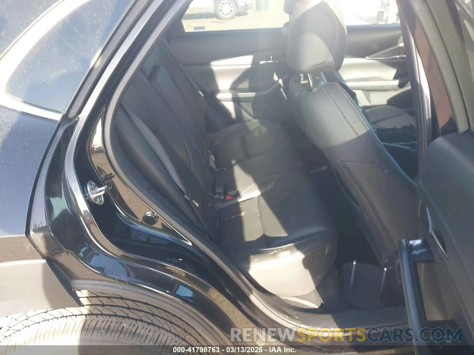 8 Photograph of a damaged car 3MVDMBCM0SM772190 MAZDA CX-30 2025
