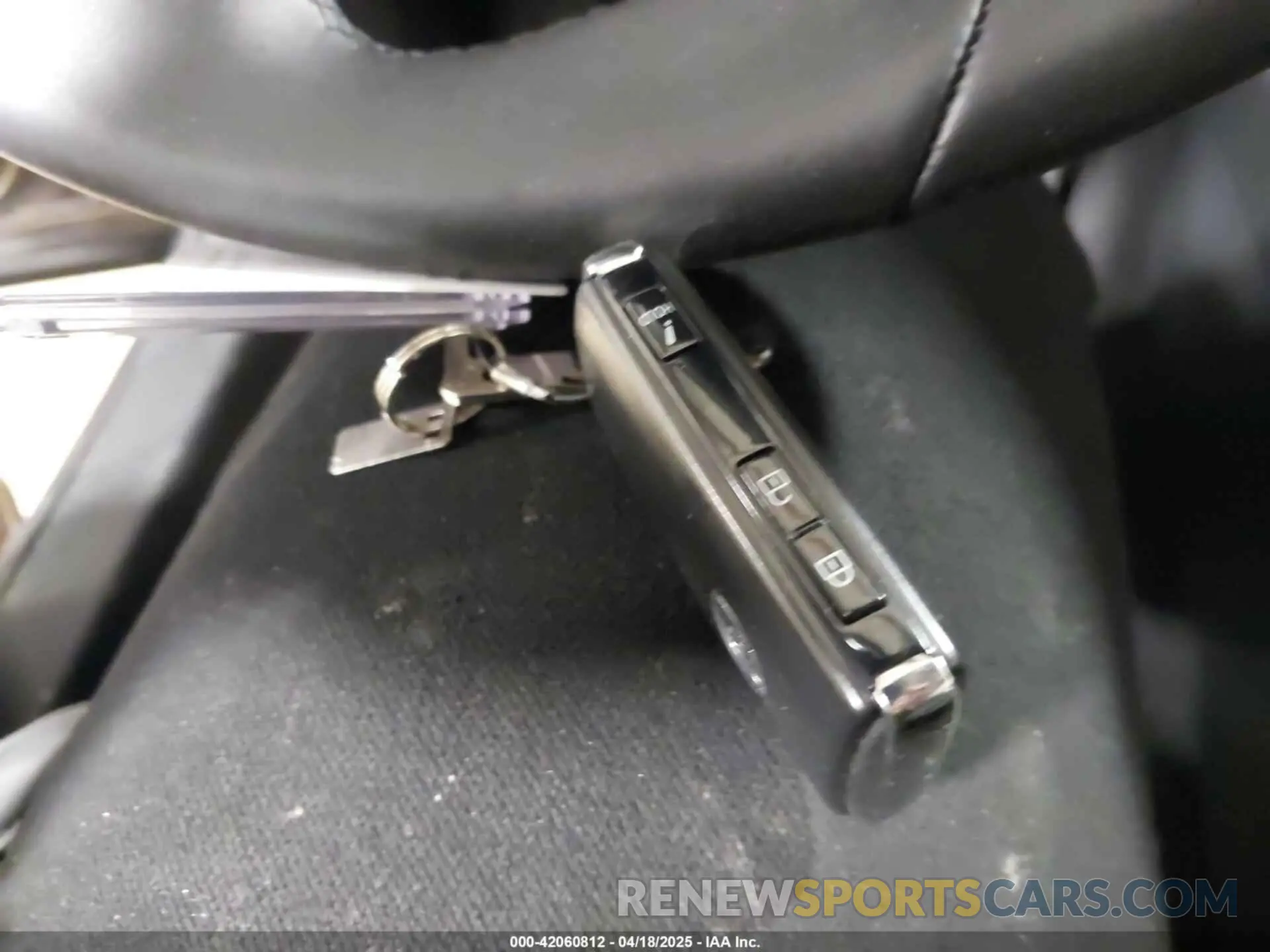 11 Photograph of a damaged car 3MVDMBCM1SM780928 MAZDA CX-30 2025