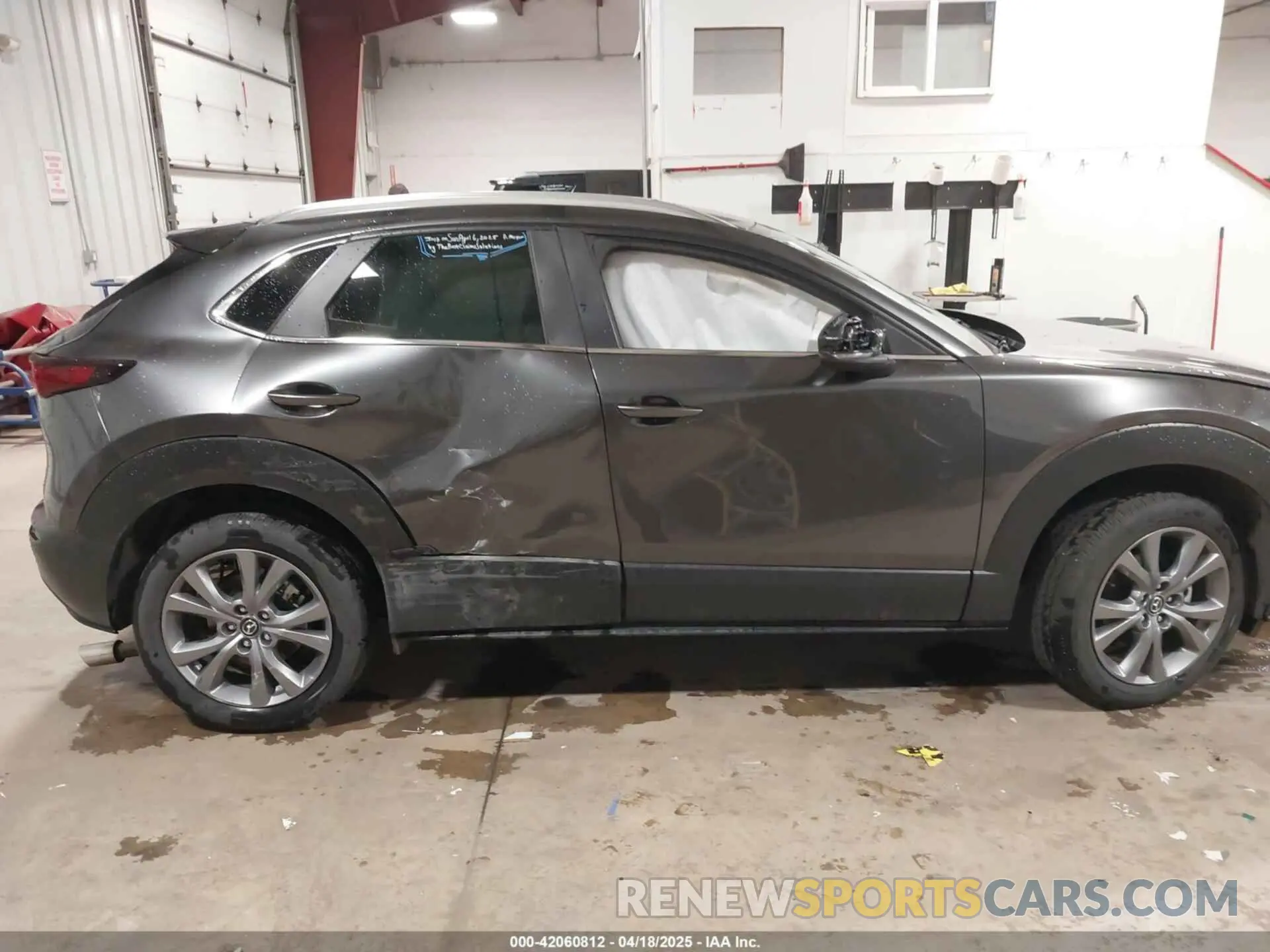 13 Photograph of a damaged car 3MVDMBCM1SM780928 MAZDA CX-30 2025