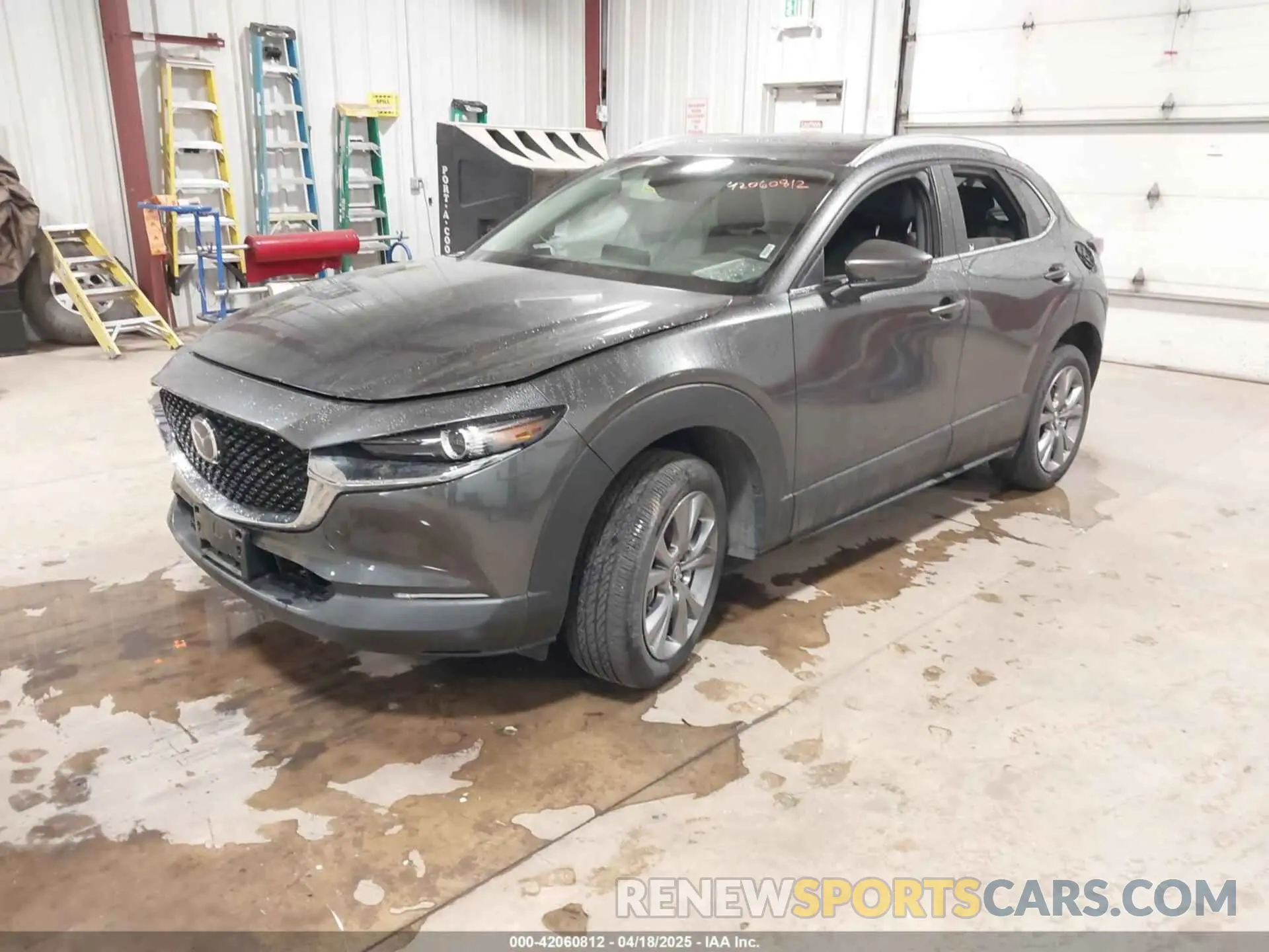 2 Photograph of a damaged car 3MVDMBCM1SM780928 MAZDA CX-30 2025