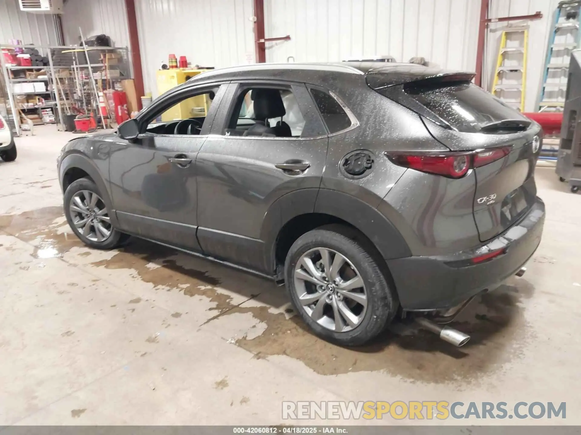 3 Photograph of a damaged car 3MVDMBCM1SM780928 MAZDA CX-30 2025