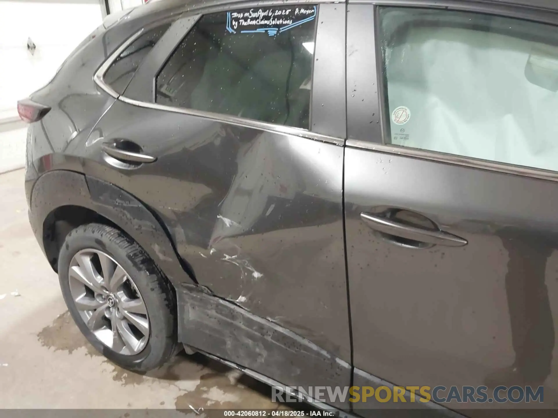 6 Photograph of a damaged car 3MVDMBCM1SM780928 MAZDA CX-30 2025