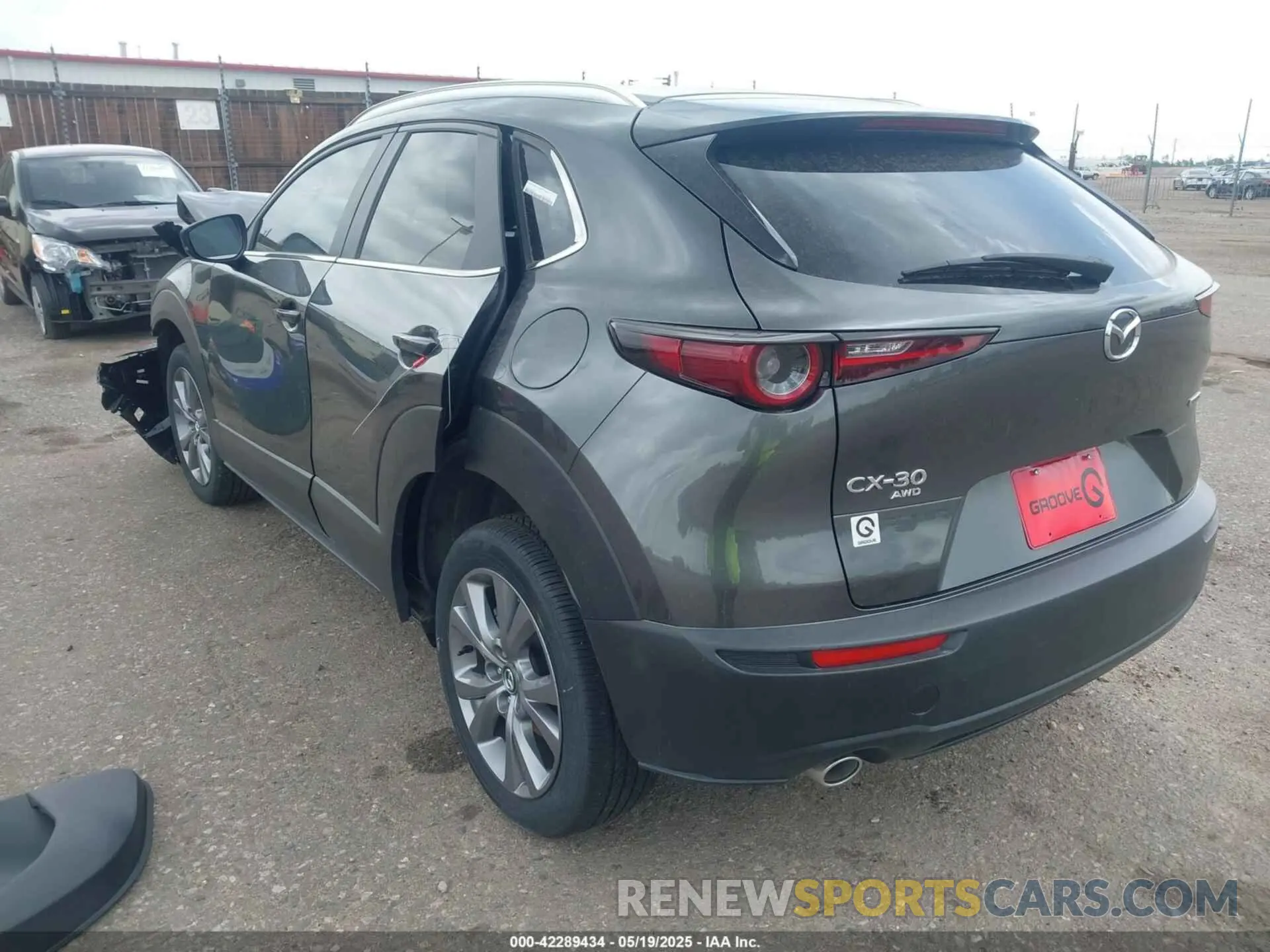 3 Фотография поврежденного автомобиля 3MVDMBCM2SM755455 MAZDA CX-30 2025