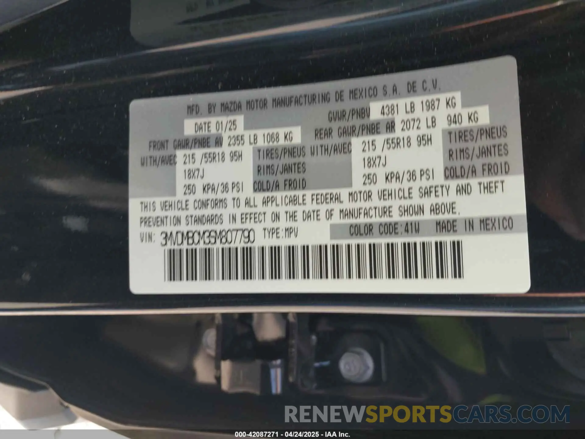 9 Фотография поврежденного автомобиля 3MVDMBCM3SM807790 MAZDA CX-30 2025