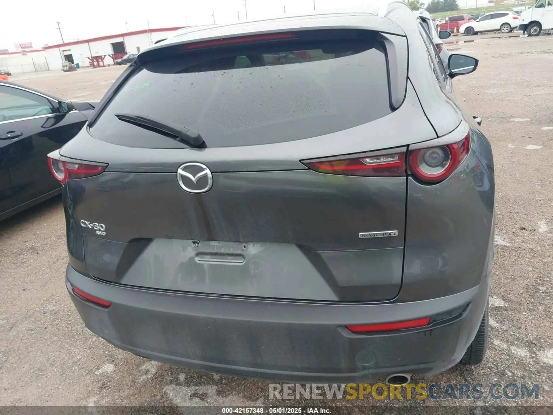 16 Photograph of a damaged car 3MVDMBCM4SM752198 MAZDA CX-30 2025