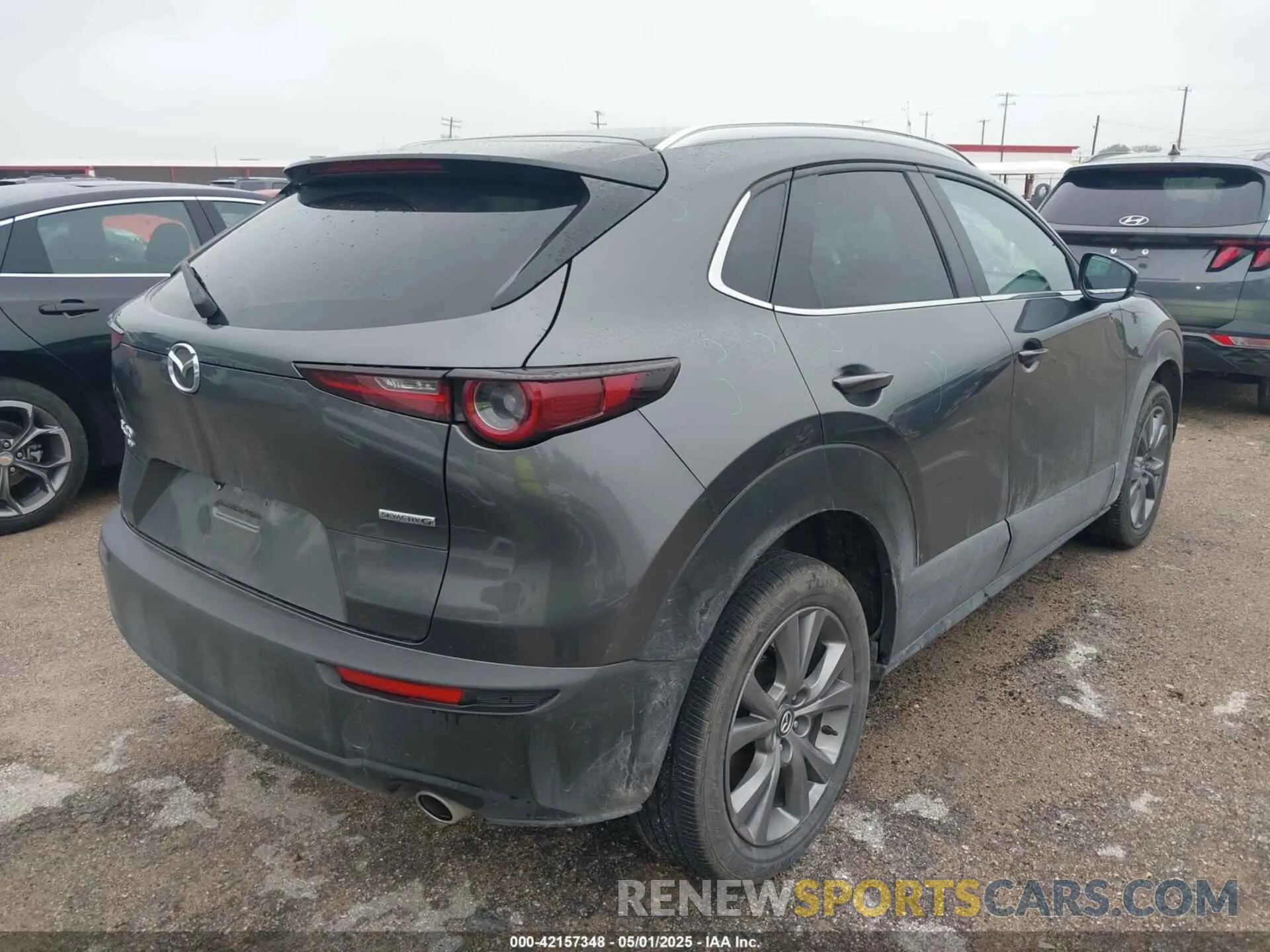 4 Photograph of a damaged car 3MVDMBCM4SM752198 MAZDA CX-30 2025