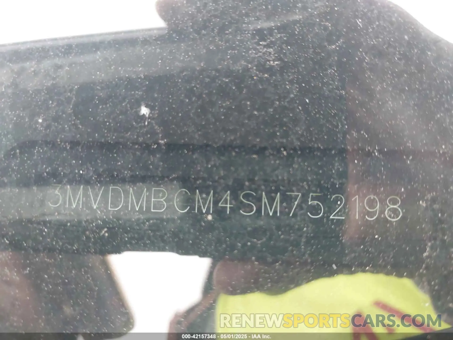 9 Photograph of a damaged car 3MVDMBCM4SM752198 MAZDA CX-30 2025