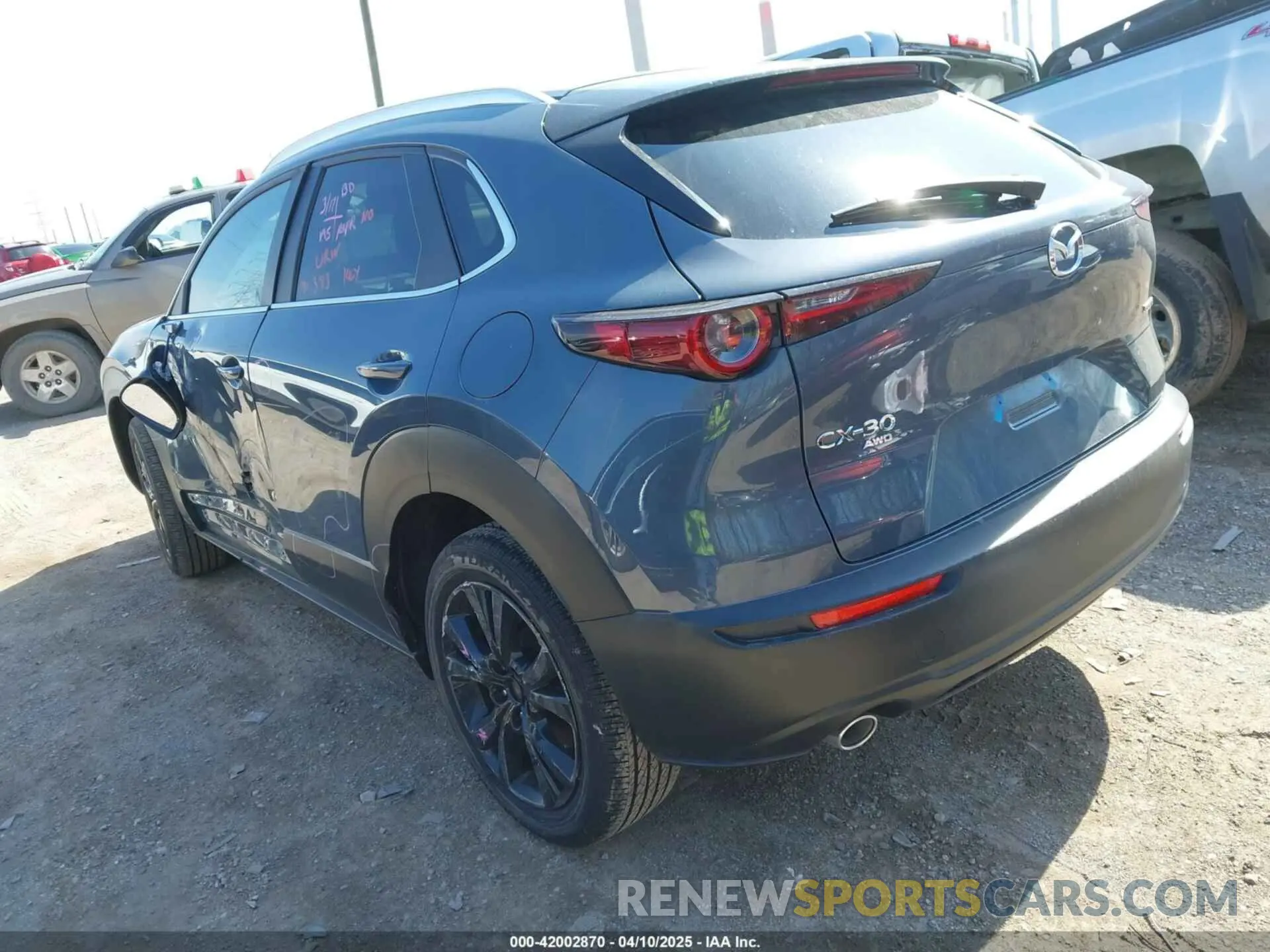 3 Фотография поврежденного автомобиля 3MVDMBCM6SM800316 MAZDA CX-30 2025