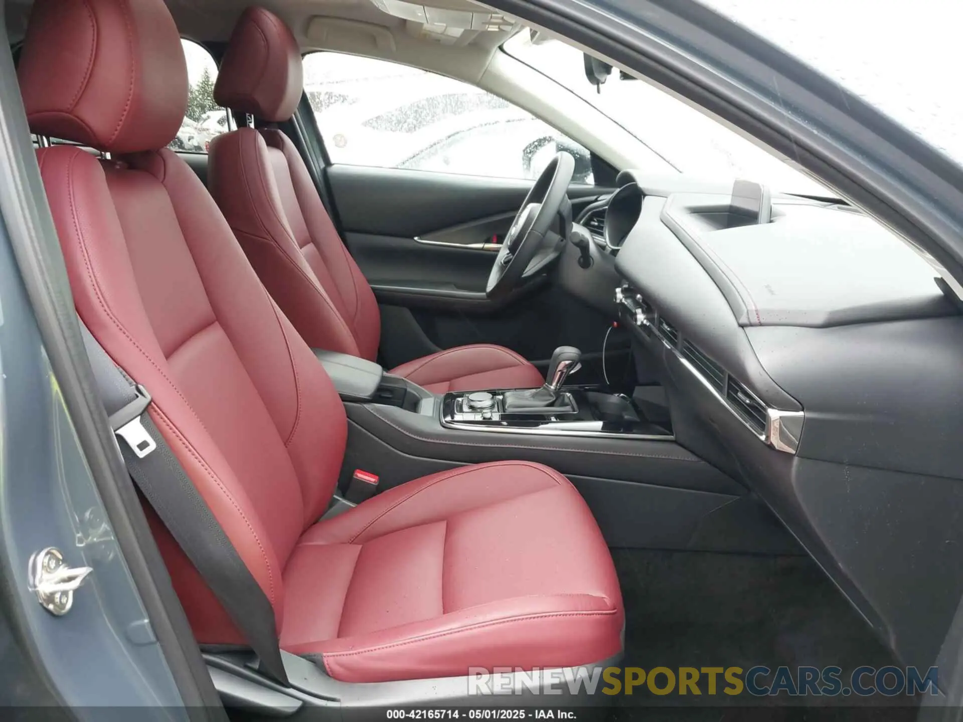 5 Фотография поврежденного автомобиля 3MVDMBCM6SM813356 MAZDA CX-30 2025