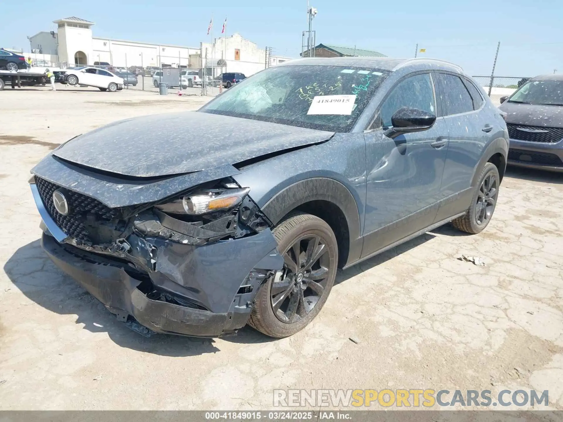 2 Фотография поврежденного автомобиля 3MVDMBCM7SM770226 MAZDA CX-30 2025