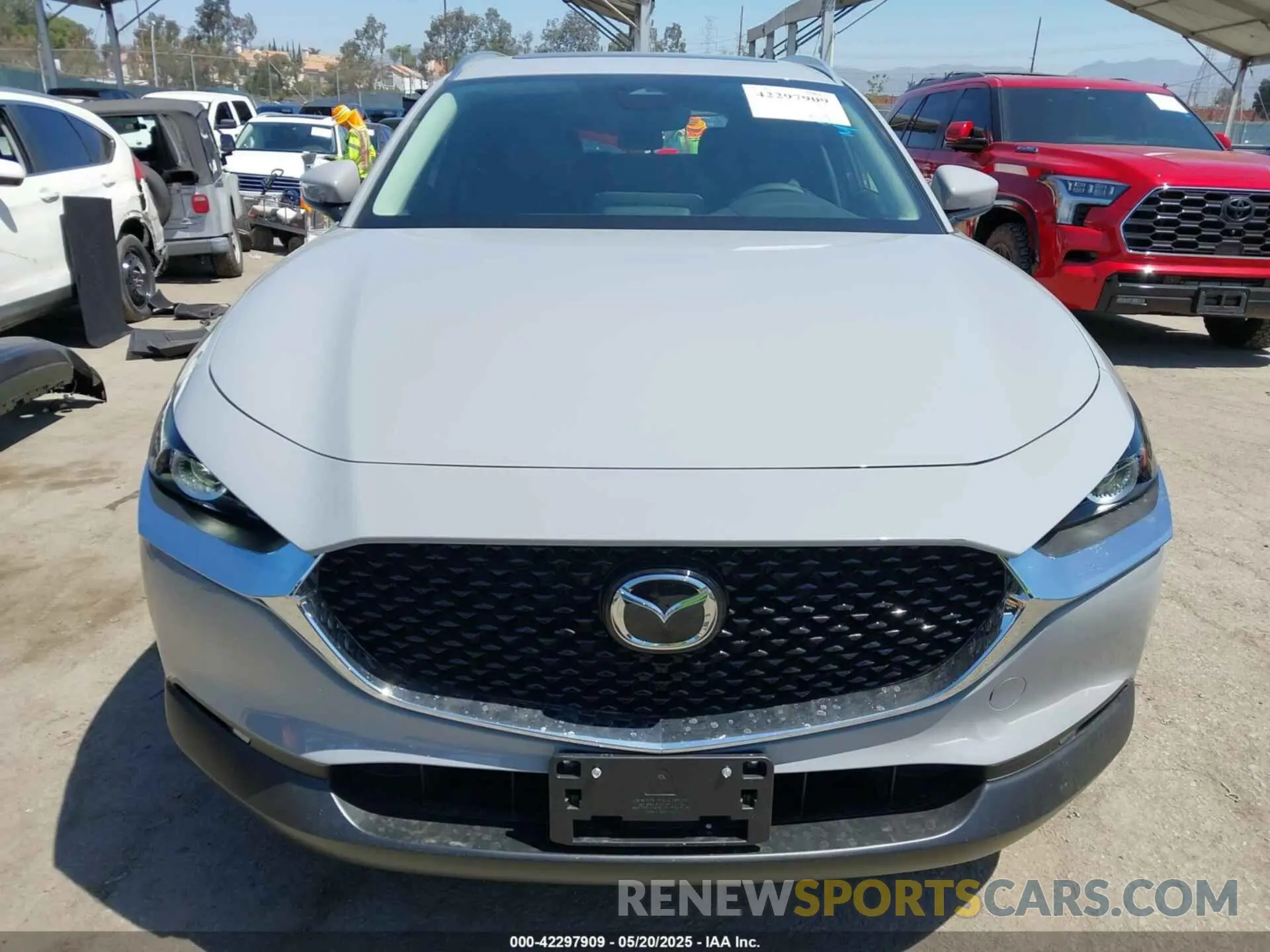 13 Photograph of a damaged car 3MVDMBCM8SM830272 MAZDA CX-30 2025
