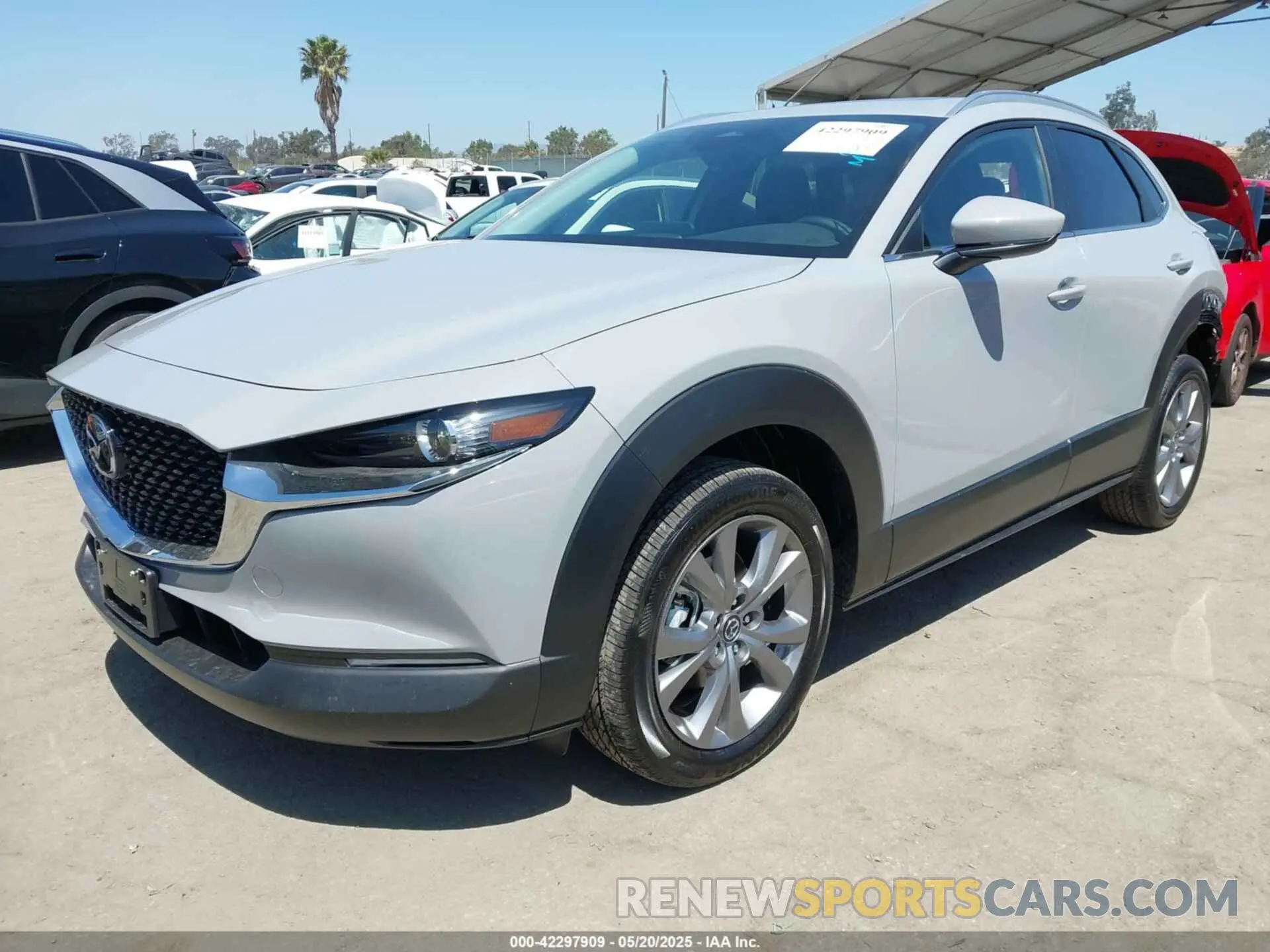 2 Photograph of a damaged car 3MVDMBCM8SM830272 MAZDA CX-30 2025