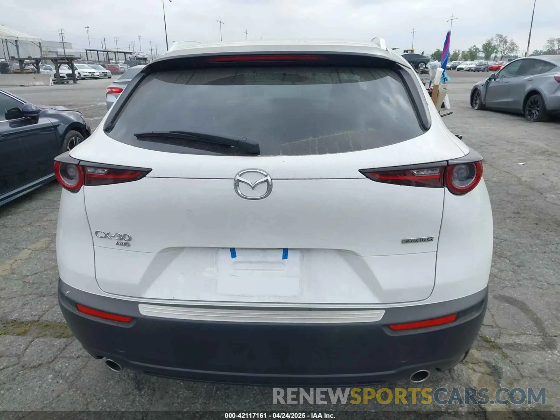 16 Фотография поврежденного автомобиля 3MVDMBCMXSM768048 MAZDA CX-30 2025