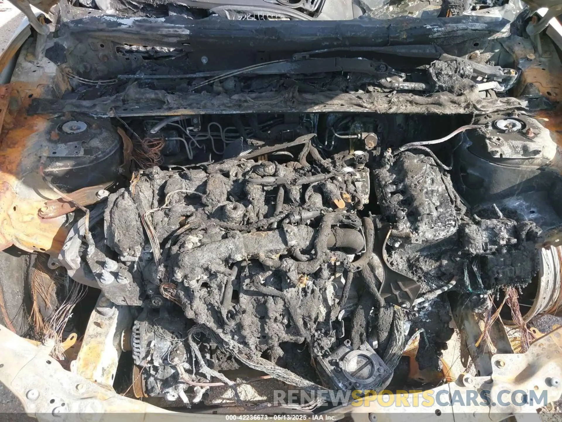 10 Photograph of a damaged car 3MVDMBCMXSM770060 MAZDA CX-30 2025