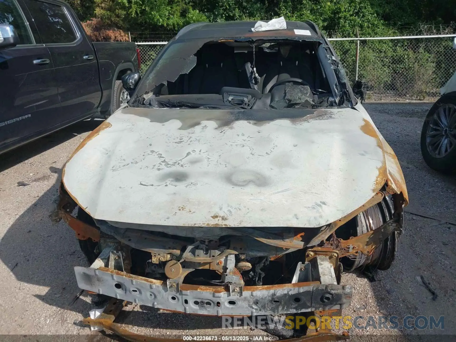 6 Photograph of a damaged car 3MVDMBCMXSM770060 MAZDA CX-30 2025
