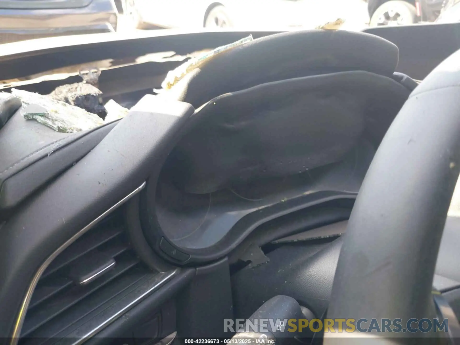 7 Photograph of a damaged car 3MVDMBCMXSM770060 MAZDA CX-30 2025