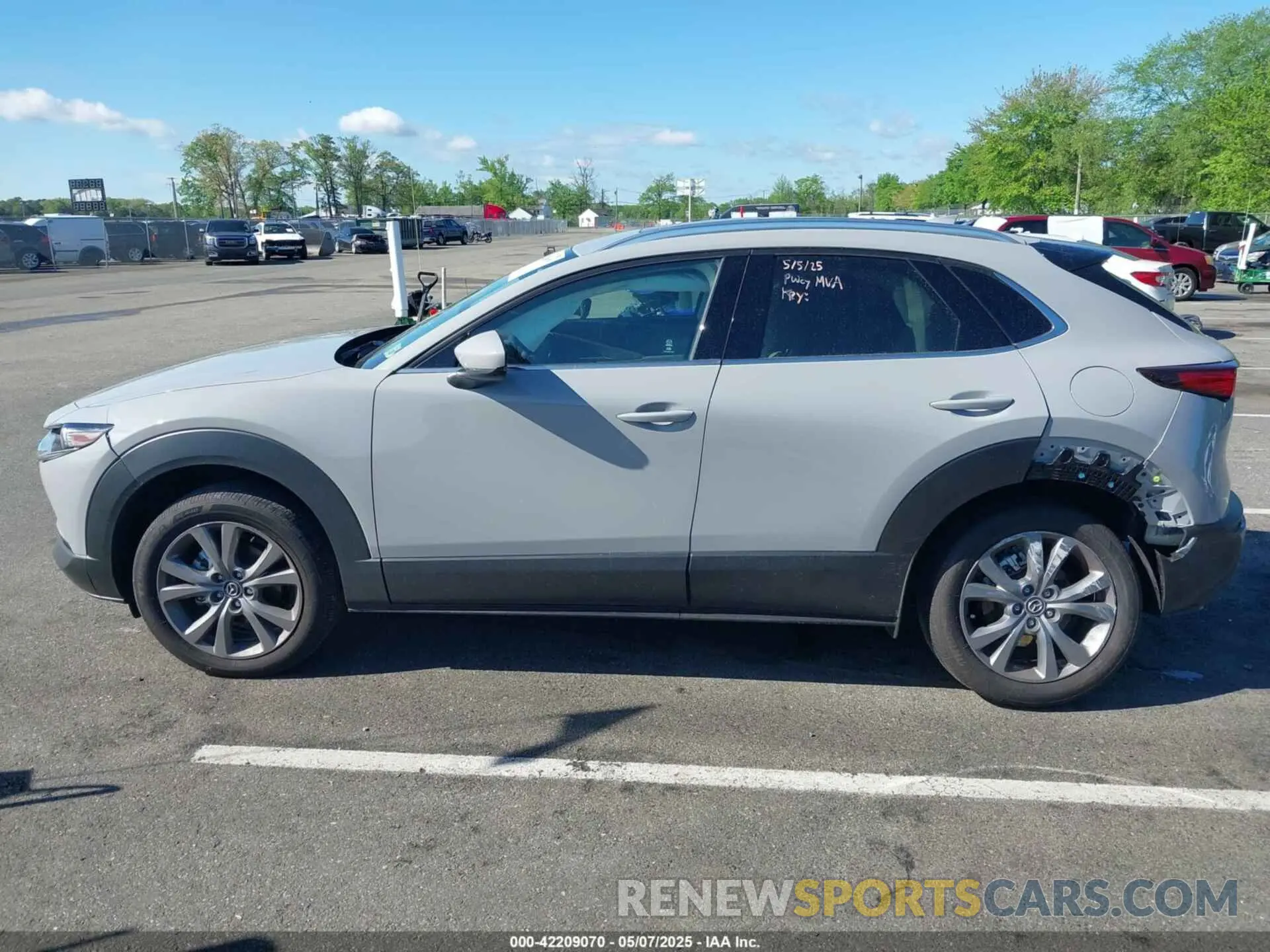 14 Фотография поврежденного автомобиля 3MVDMBDM2SM798045 MAZDA CX-30 2025