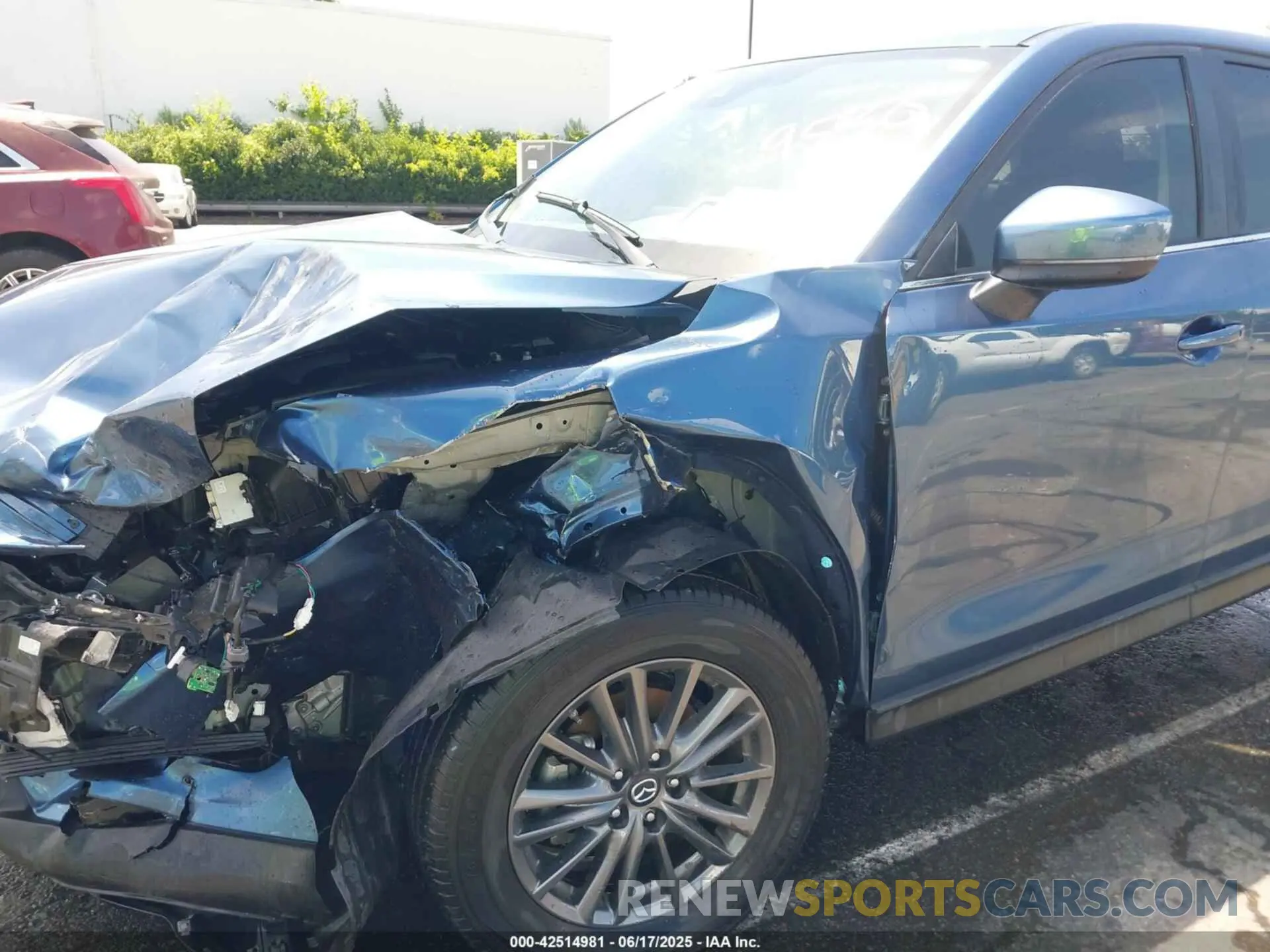 17 Фотография поврежденного автомобиля JM3KFABM1K1699530 MAZDA CX-5 2019