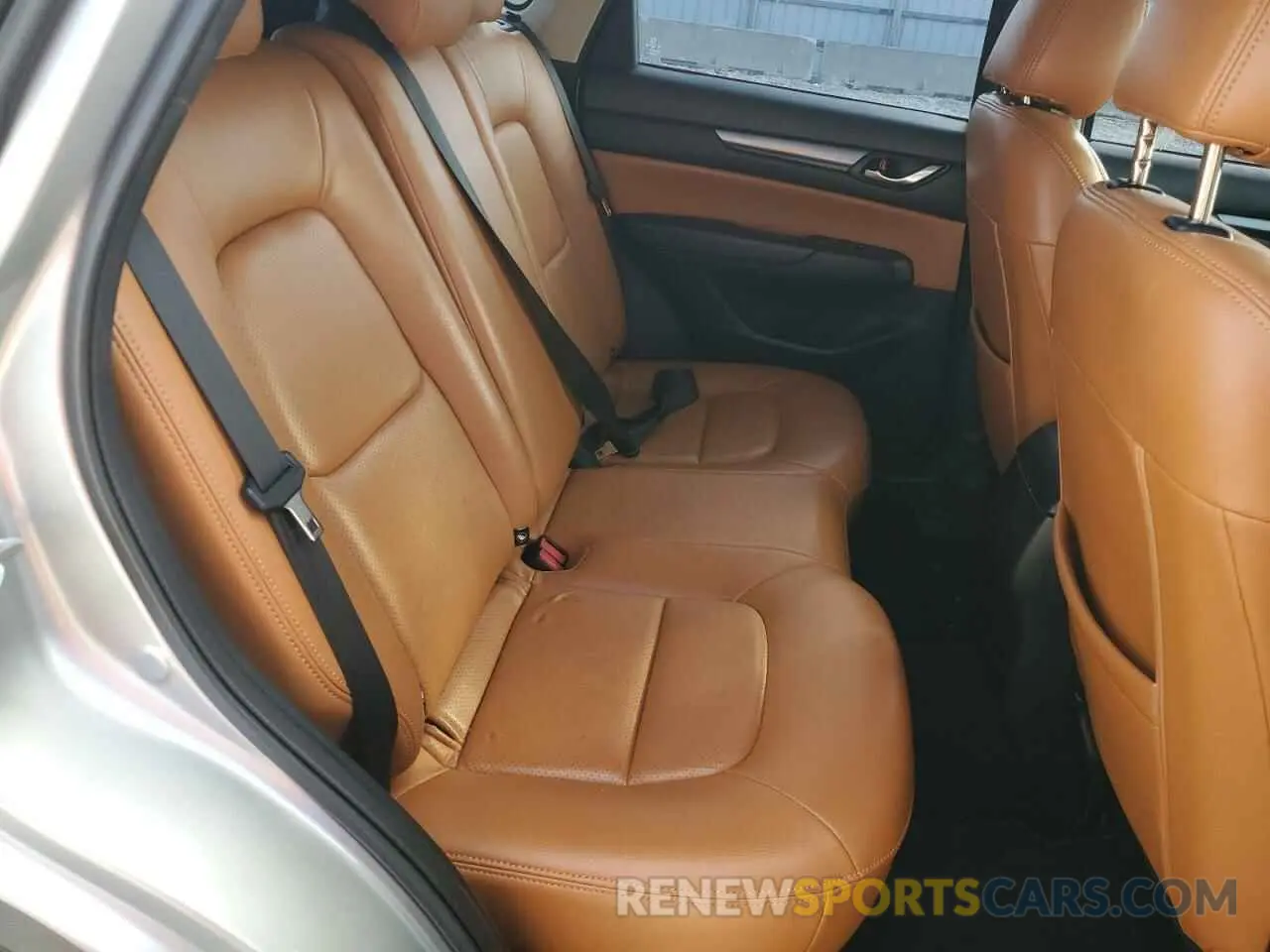 12 Photograph of a damaged car JM3KFABM2K0690082 MAZDA CX-5 2019