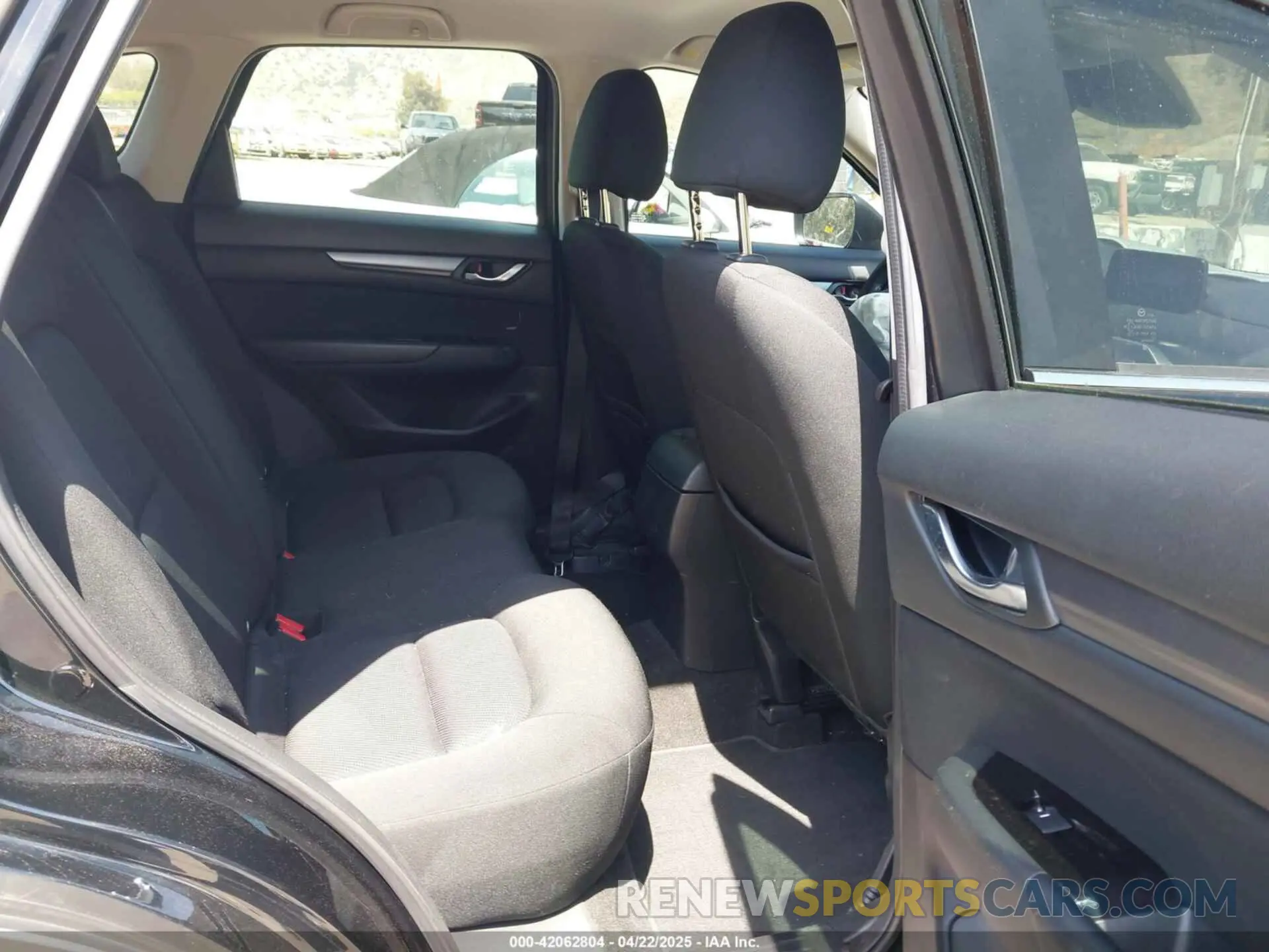 8 Фотография поврежденного автомобиля JM3KFABM7K1509987 MAZDA CX-5 2019