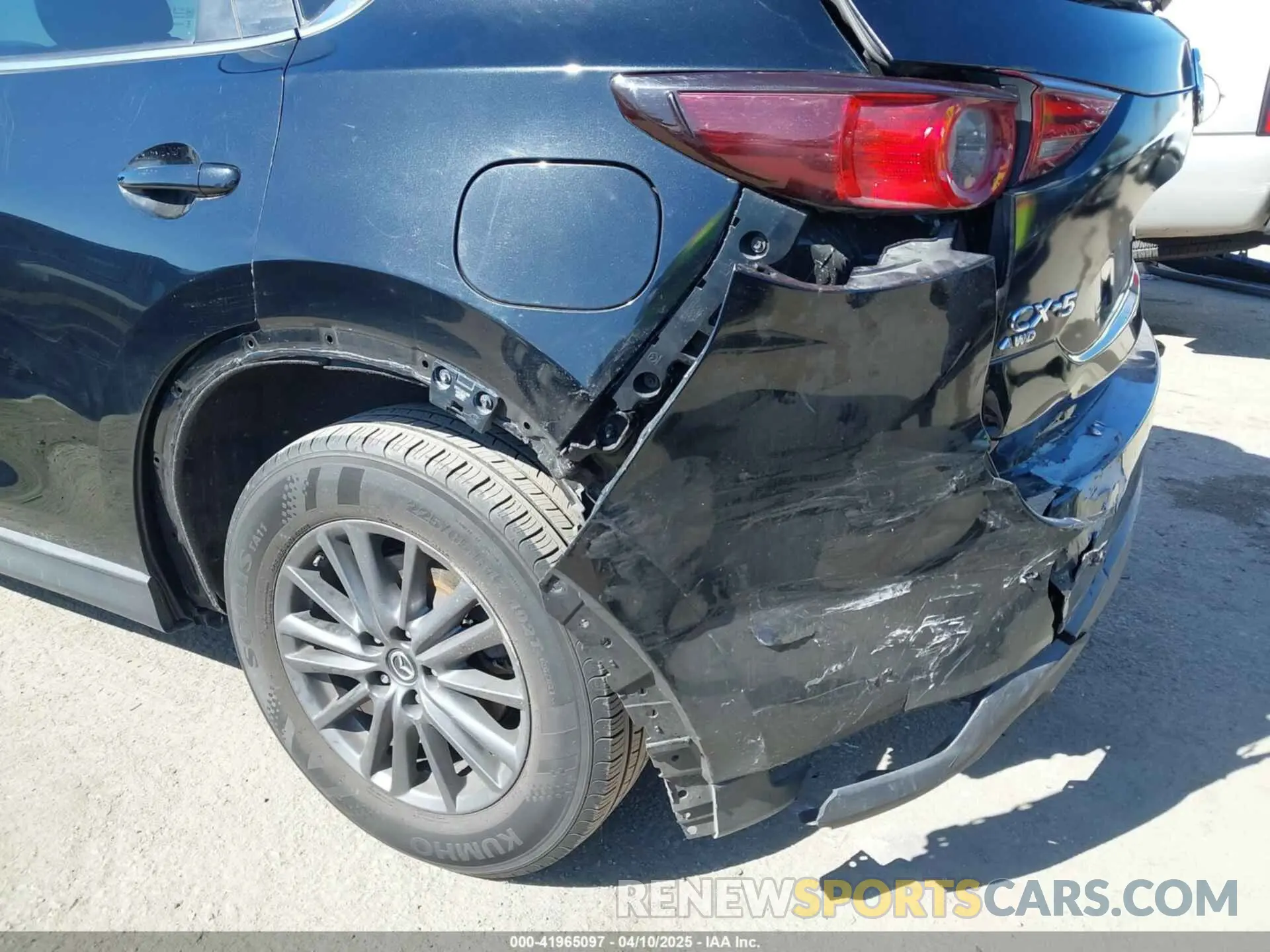 12 Photograph of a damaged car JM3KFABM7K1579747 MAZDA CX-5 2019