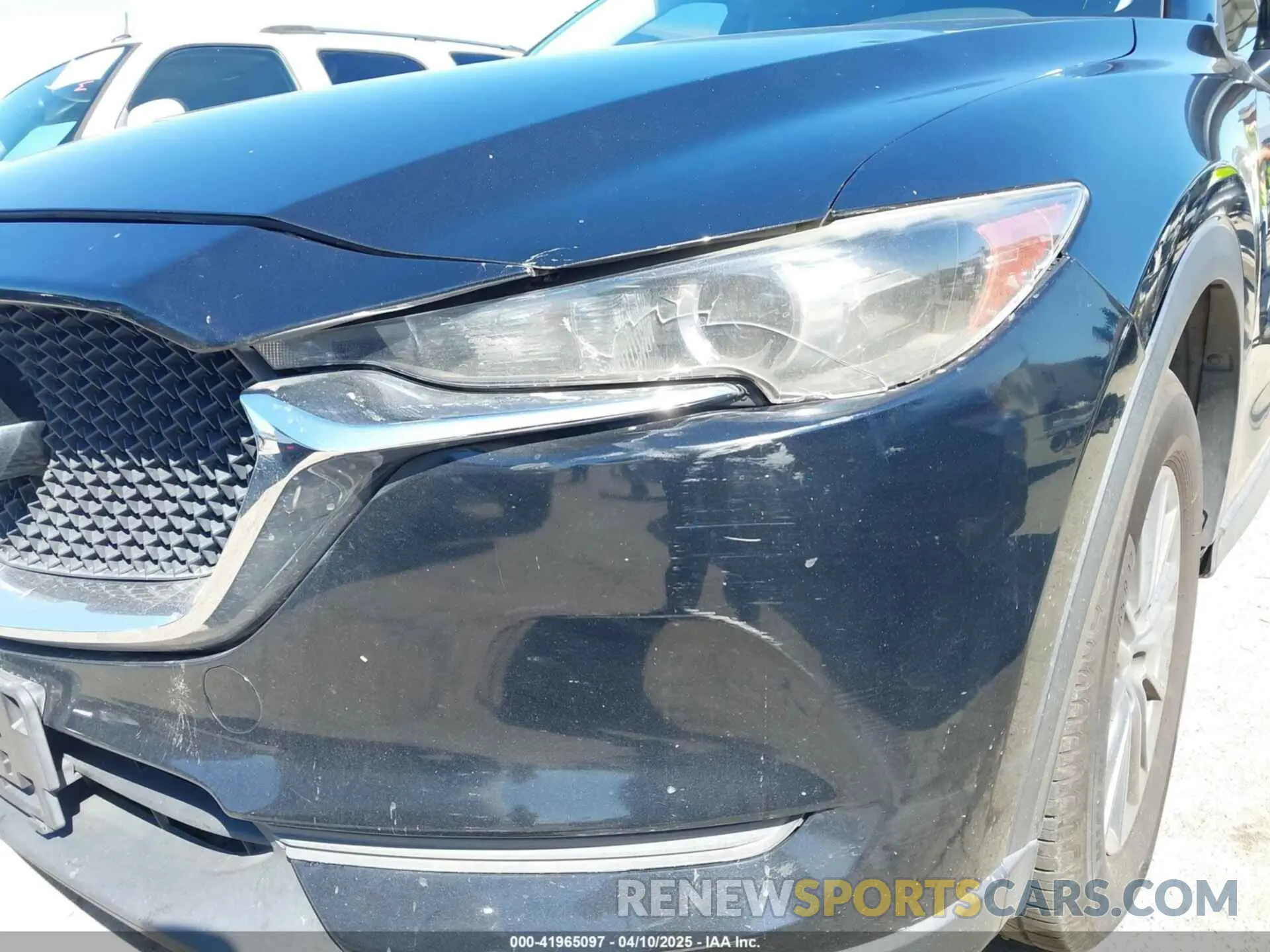 19 Photograph of a damaged car JM3KFABM7K1579747 MAZDA CX-5 2019