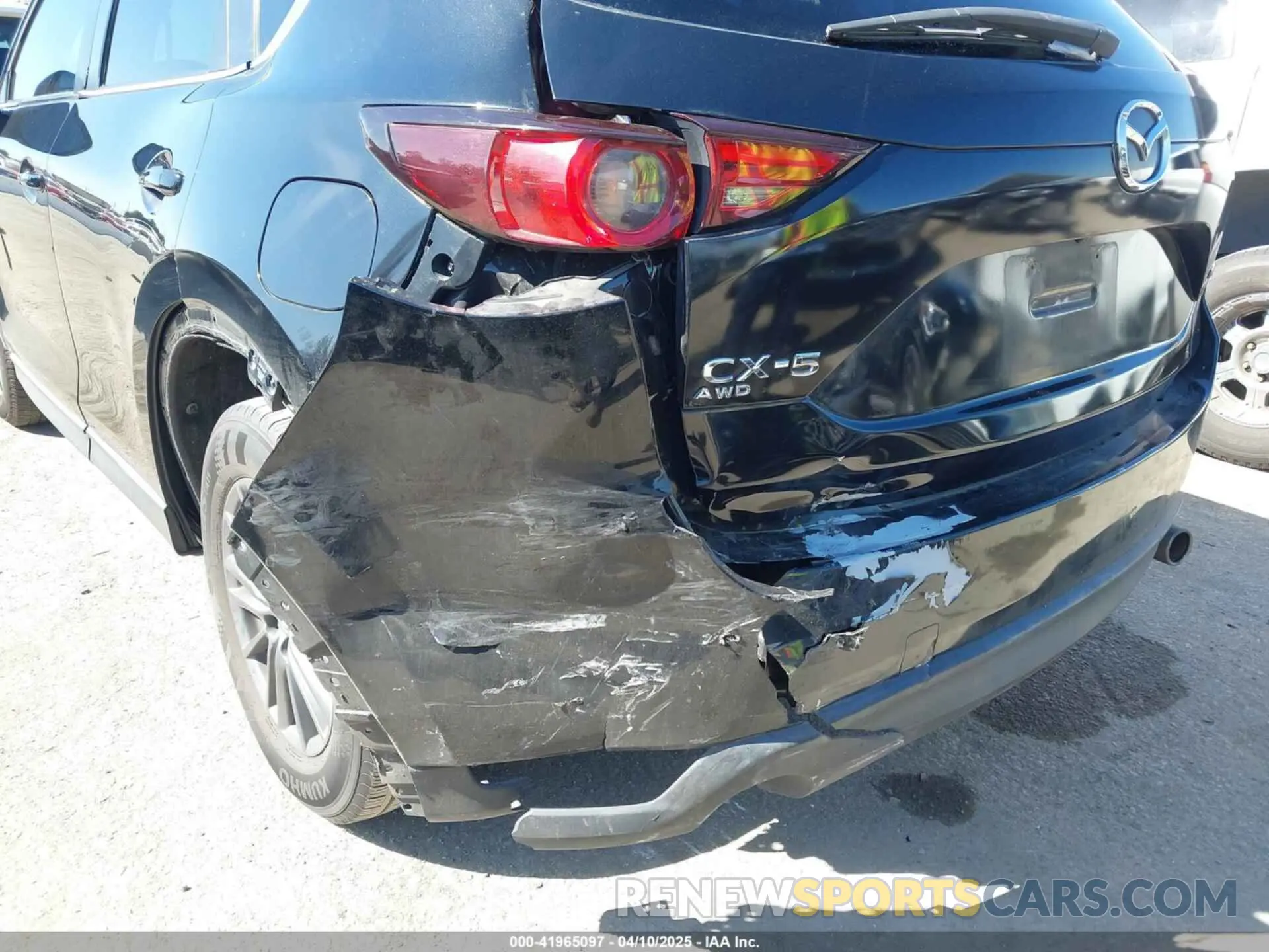 6 Photograph of a damaged car JM3KFABM7K1579747 MAZDA CX-5 2019