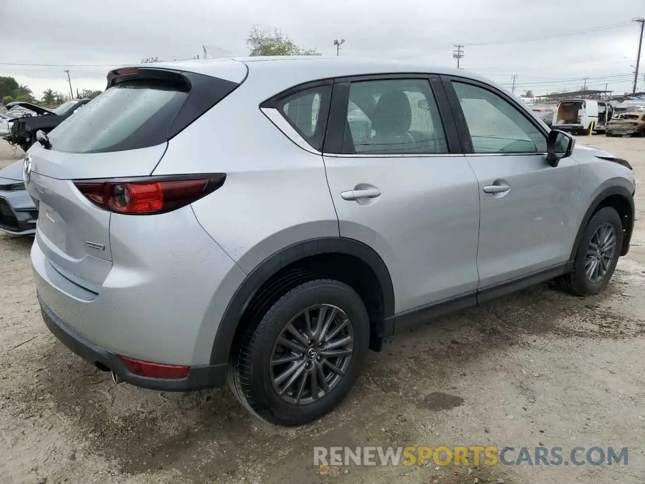 3 Фотография поврежденного автомобиля JM3KFABM8K1565789 MAZDA CX-5 2019