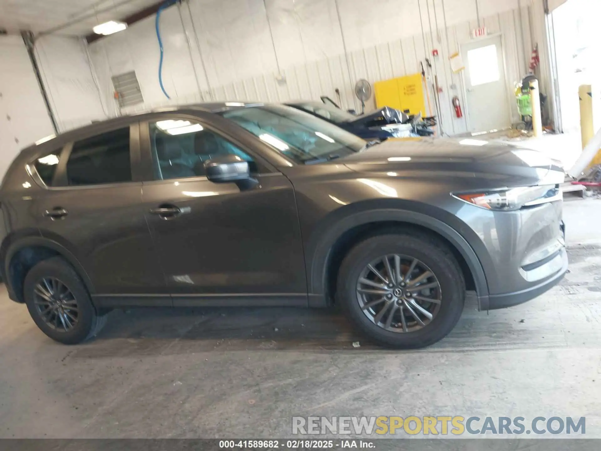 13 Фотография поврежденного автомобиля JM3KFACM0K1594735 MAZDA CX-5 2019