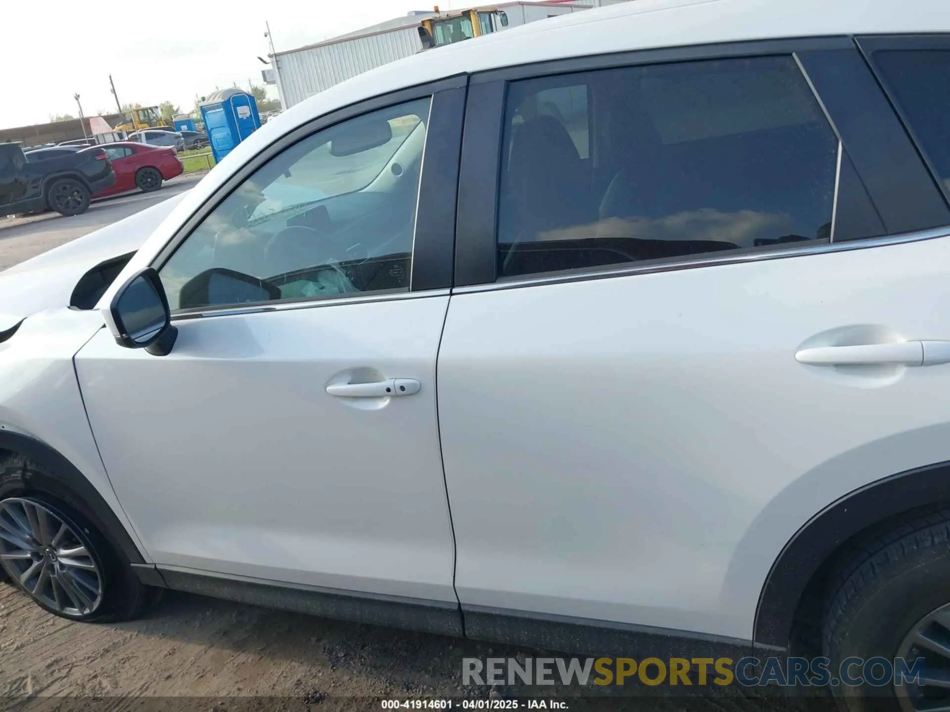 14 Photograph of a damaged car JM3KFACM2K0696303 MAZDA CX-5 2019