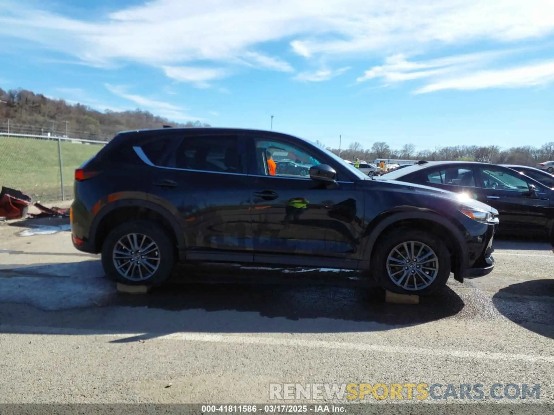 13 Фотография поврежденного автомобиля JM3KFACM2K1660119 MAZDA CX-5 2019