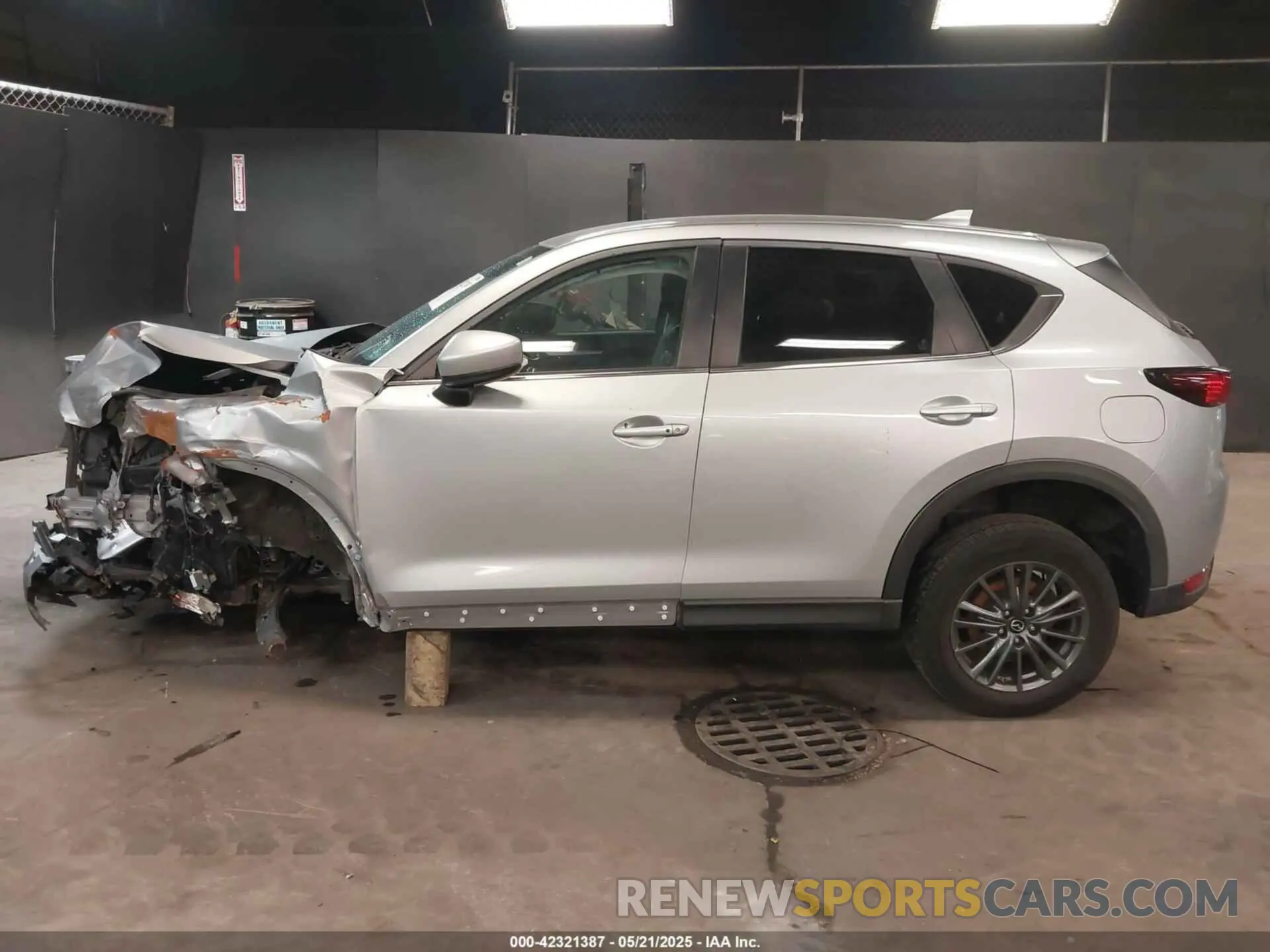 15 Фотография поврежденного автомобиля JM3KFACM3K1558196 MAZDA CX-5 2019