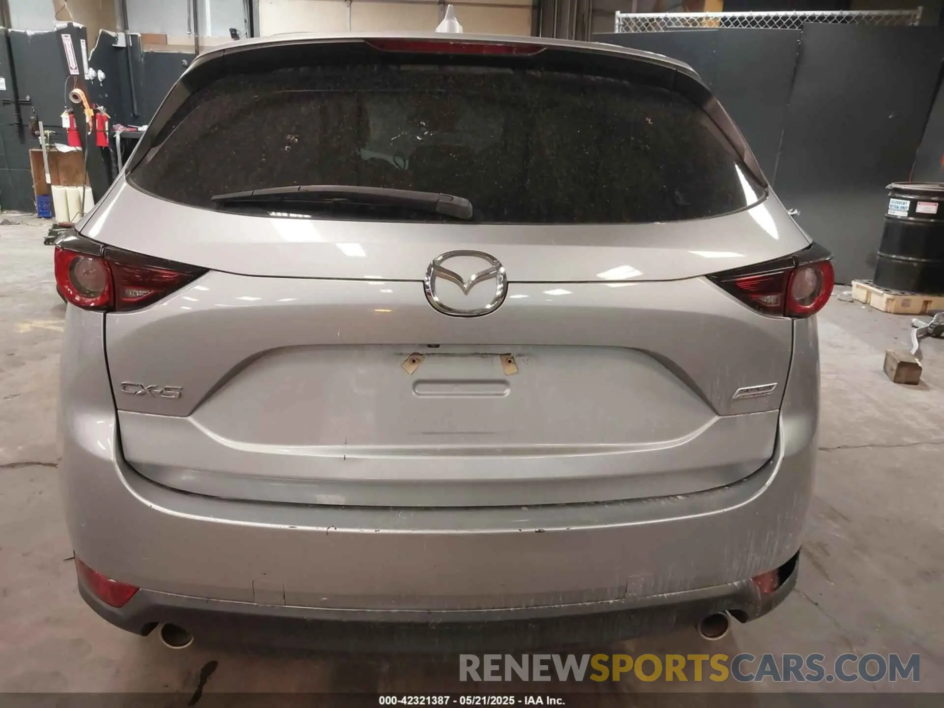 17 Фотография поврежденного автомобиля JM3KFACM3K1558196 MAZDA CX-5 2019