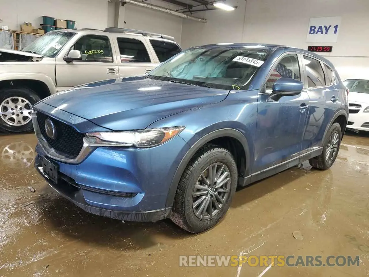 1 Фотография поврежденного автомобиля JM3KFACM3K1603122 MAZDA CX-5 2019