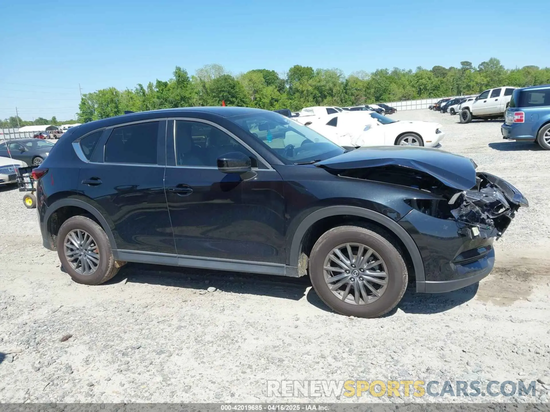 13 Фотография поврежденного автомобиля JM3KFACM4K1542170 MAZDA CX-5 2019
