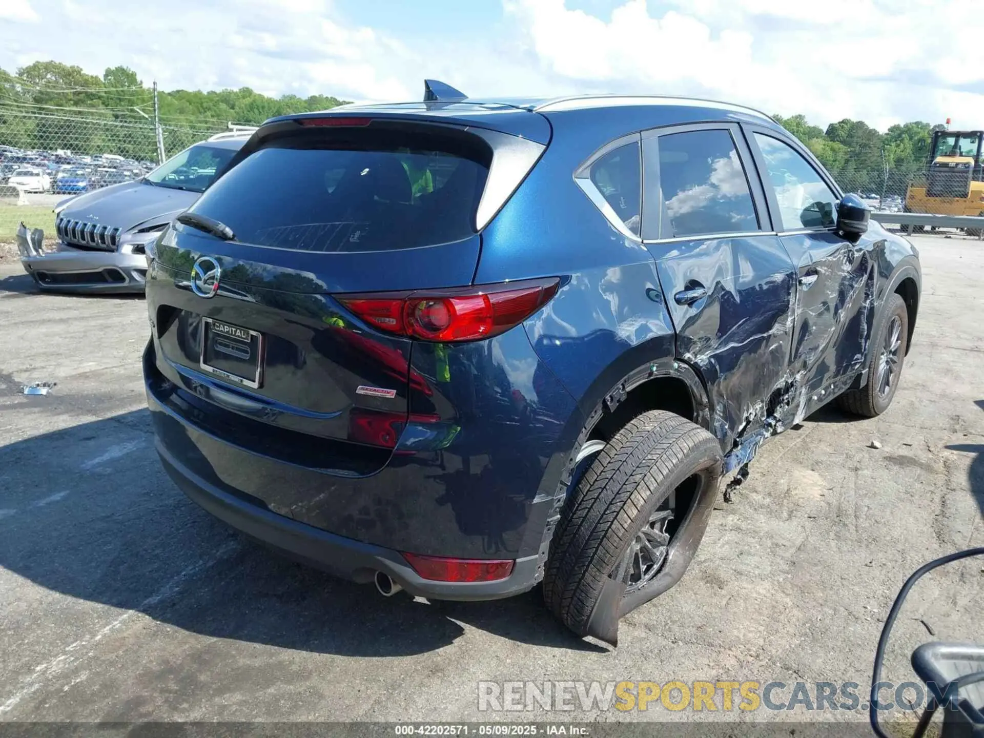 4 Photograph of a damaged car JM3KFACM7K1587961 MAZDA CX-5 2019