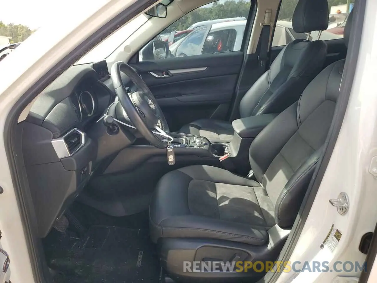 7 Photograph of a damaged car JM3KFACM8K1680097 MAZDA CX-5 2019